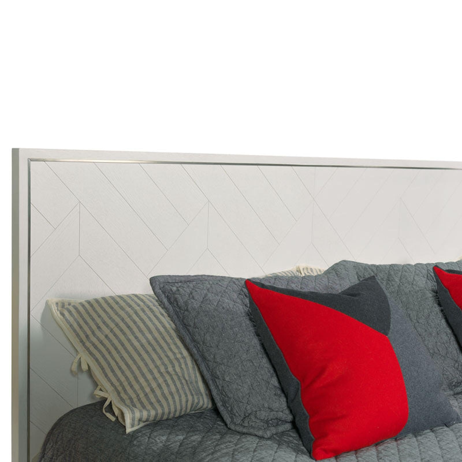 Woodbridge Furniture Torrance Bed