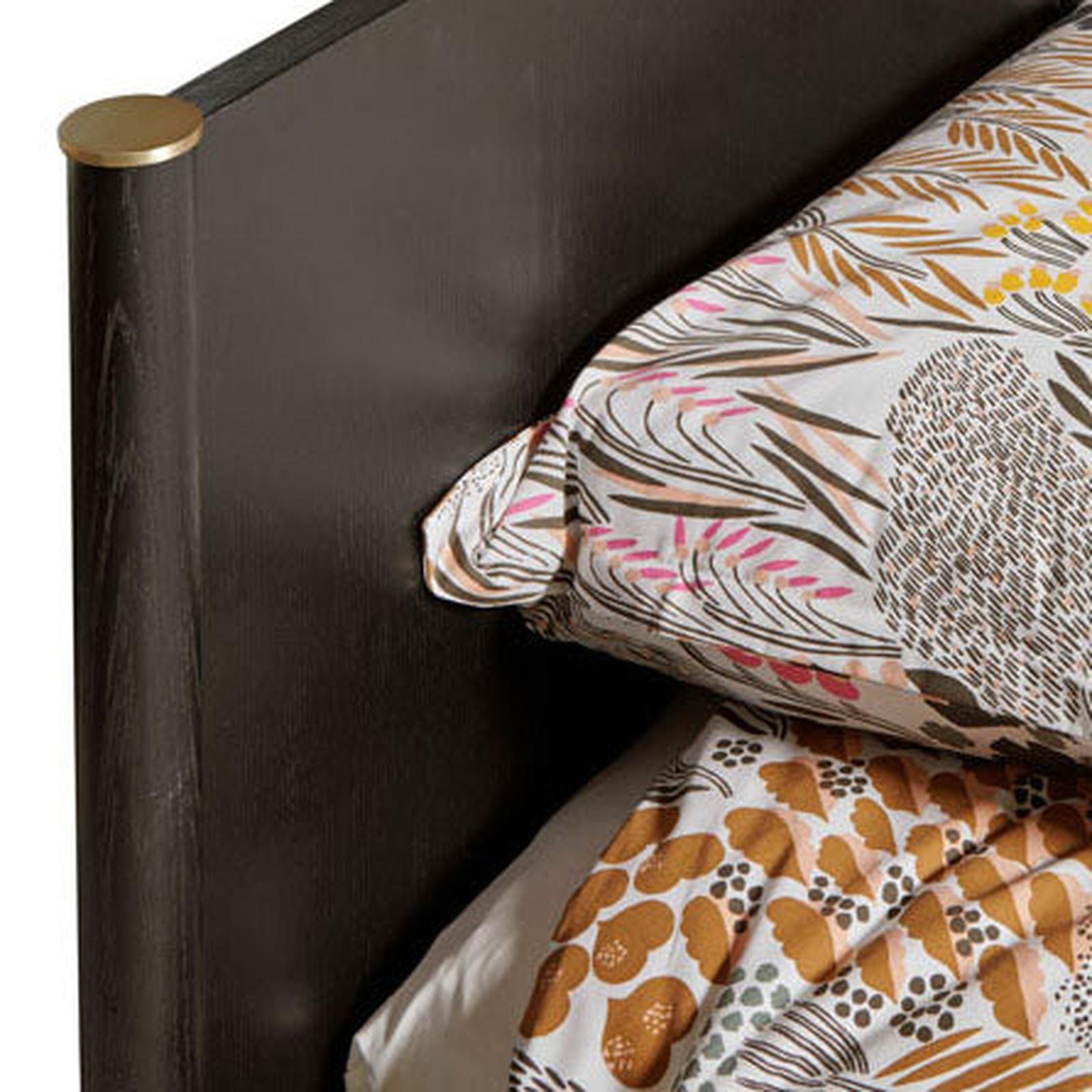 Woodbridge Furniture Rosebud Bed