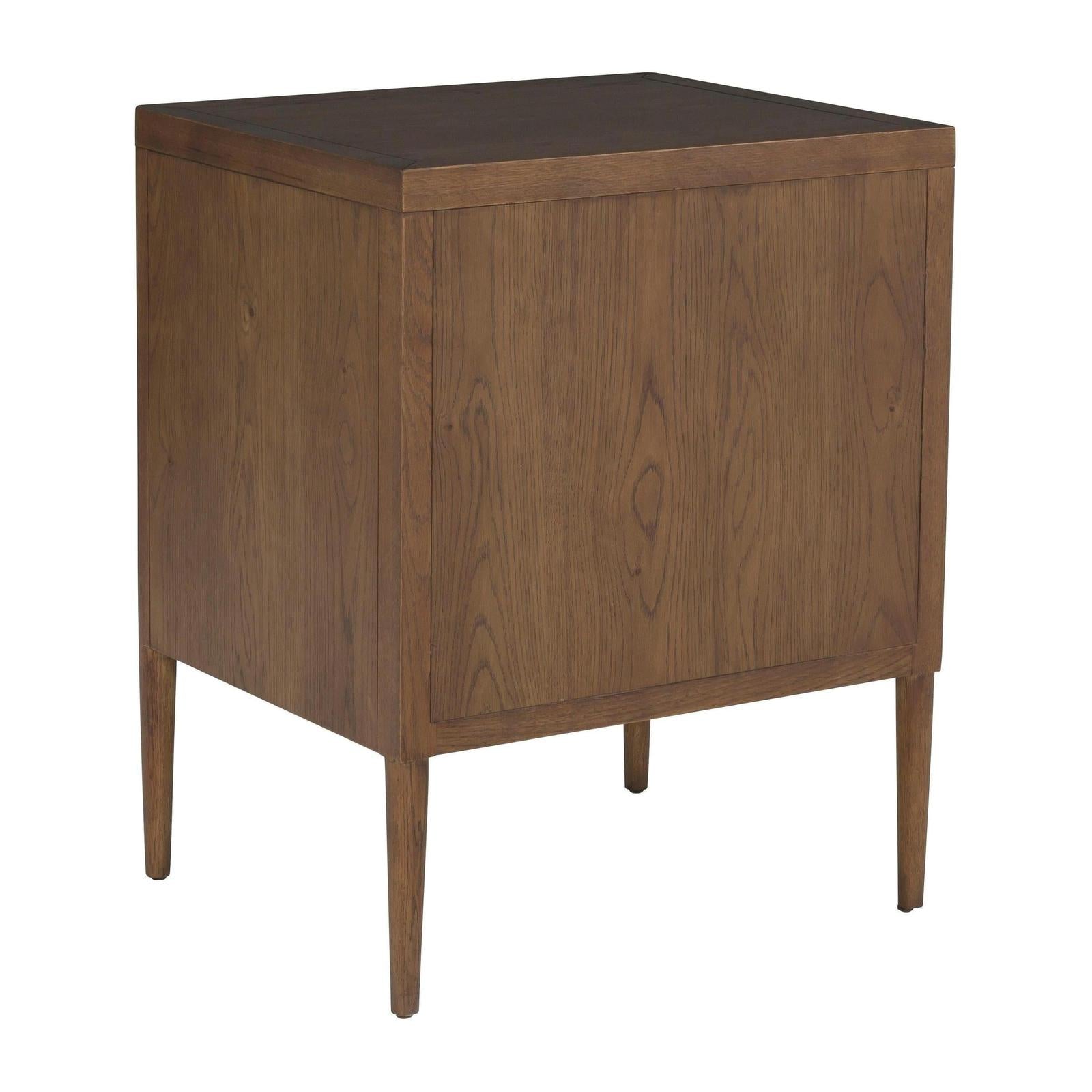 Fairfield Maxwell Petite Nightstand with Rounded Corners