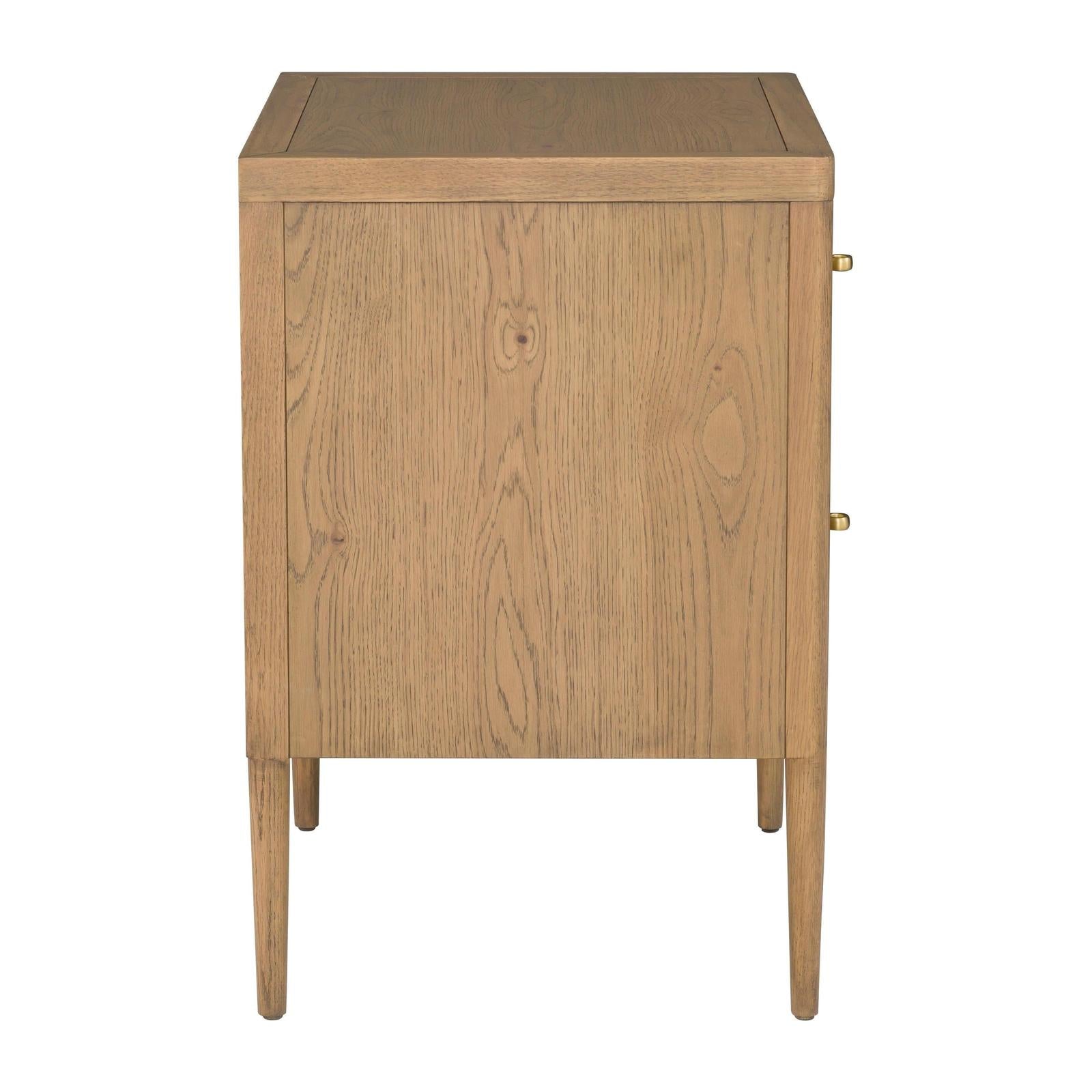 Fairfield Maxwell Petite Nightstand with Rounded Corners