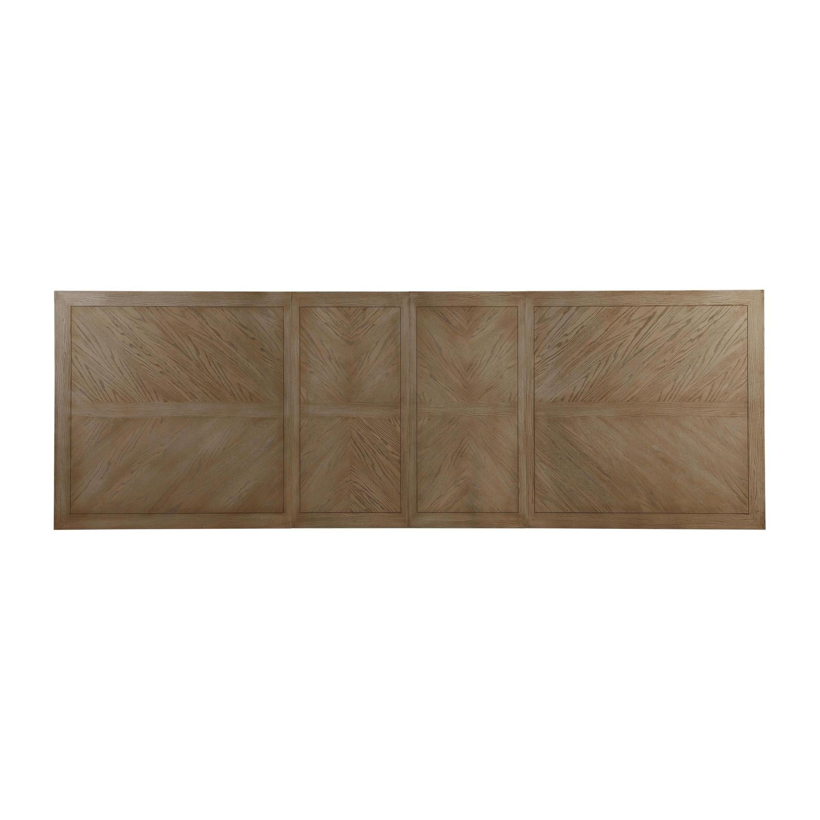 Fairfield Cheneais Dining Table