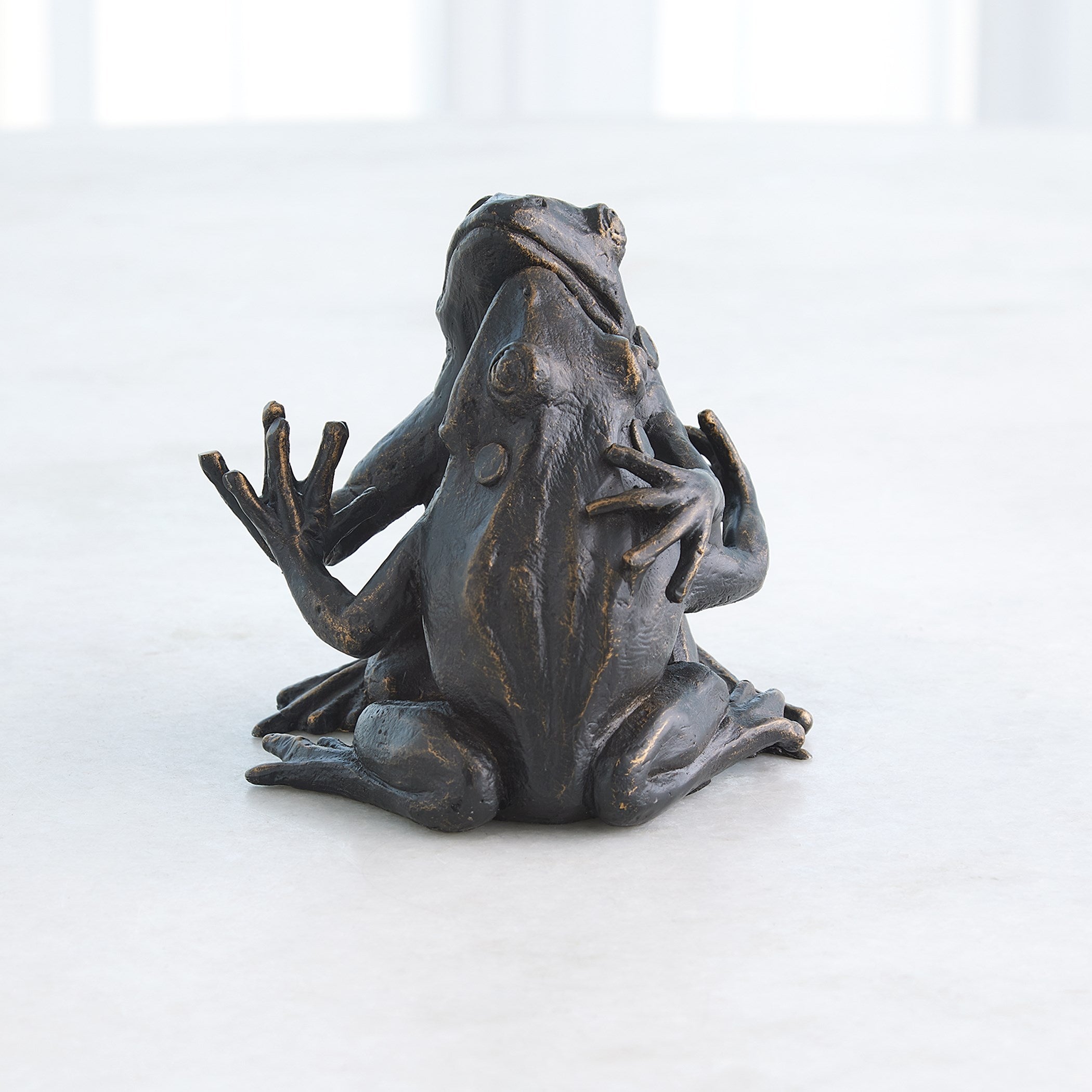 Global Views Bronze Hugging Frog Sculpture
