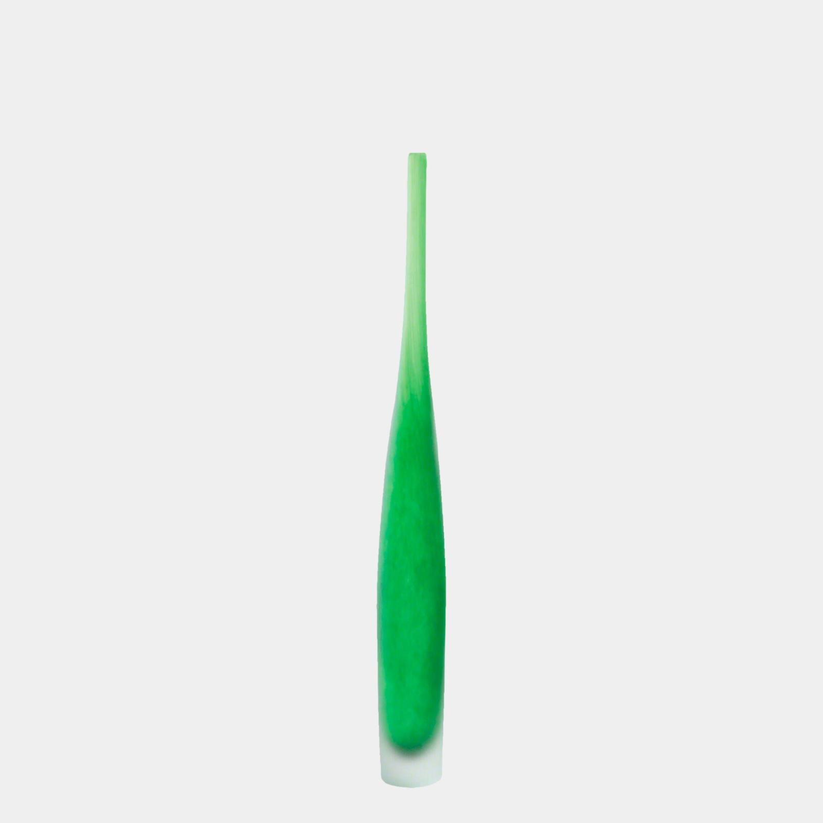Global Views Spire Bottle
