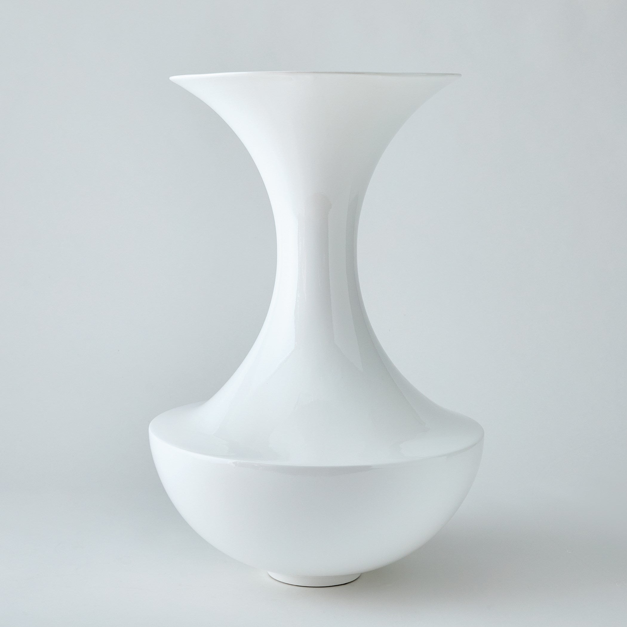 Global Views Black Trumpet Vase
