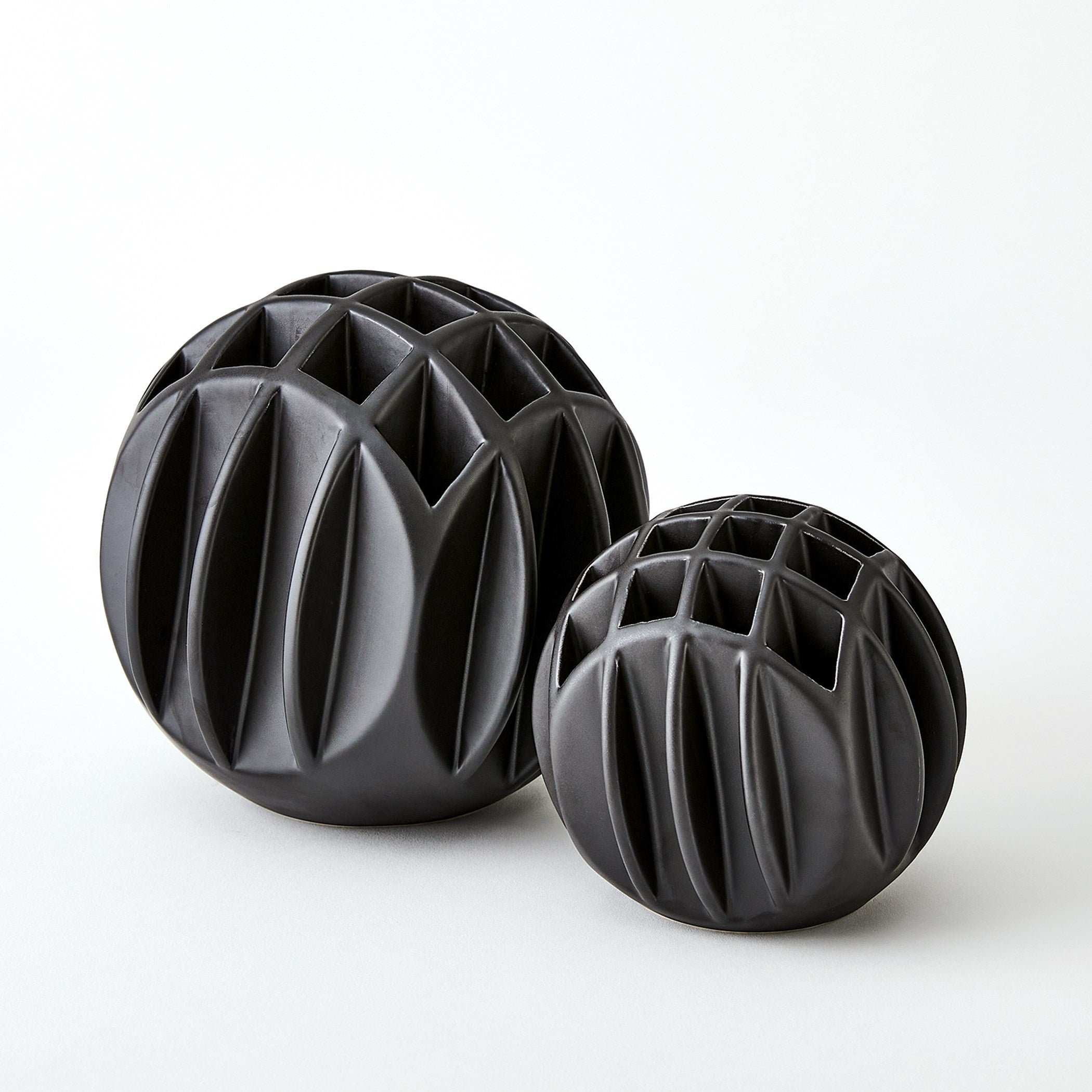 Global Views Matte Black Bud Ball Vase