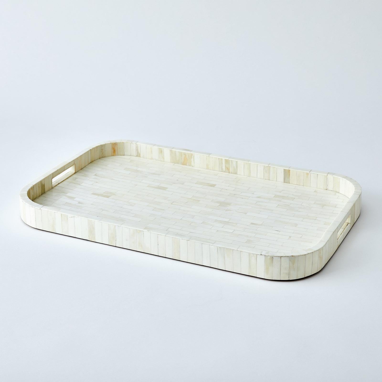 Global Views Super Ellipse Tray
