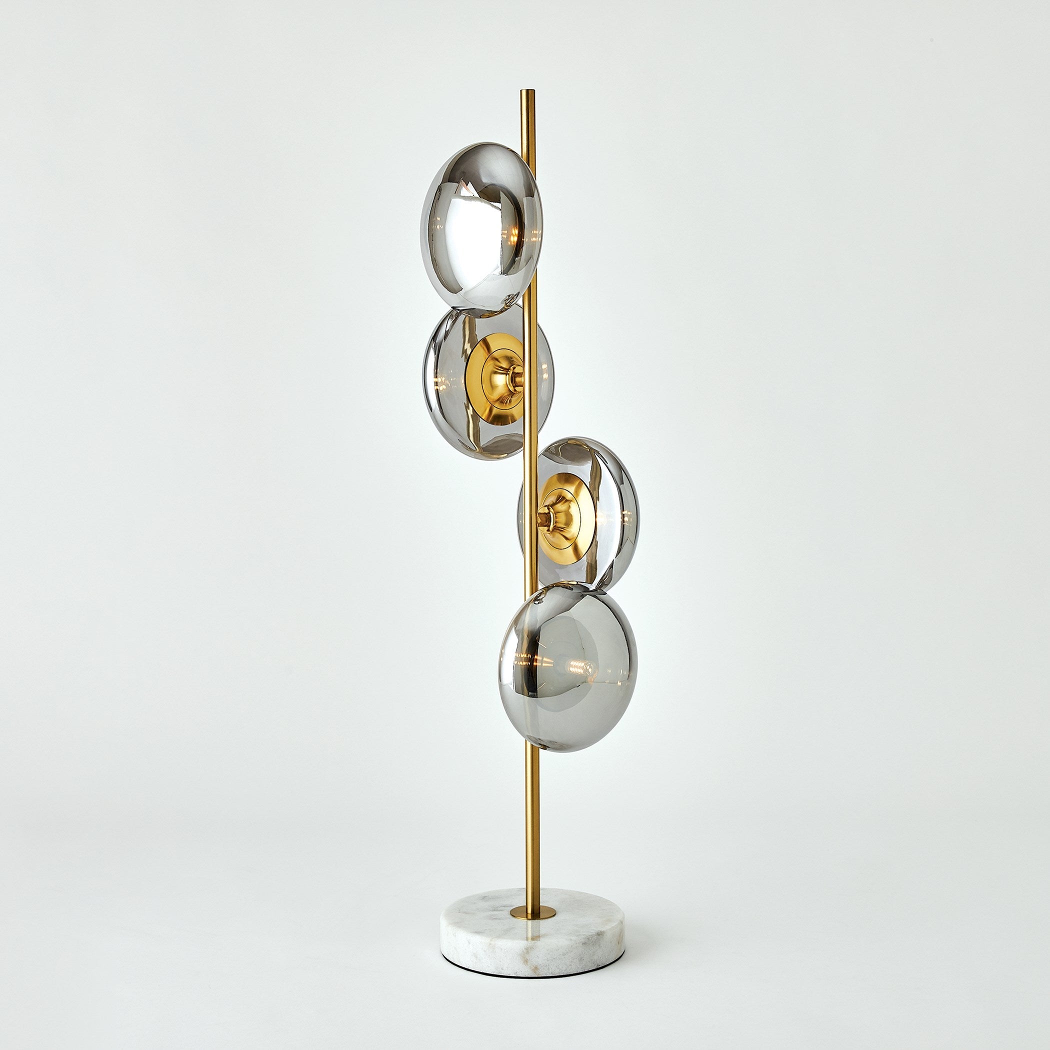 Global Views oke Brass Stellar Table Lamp