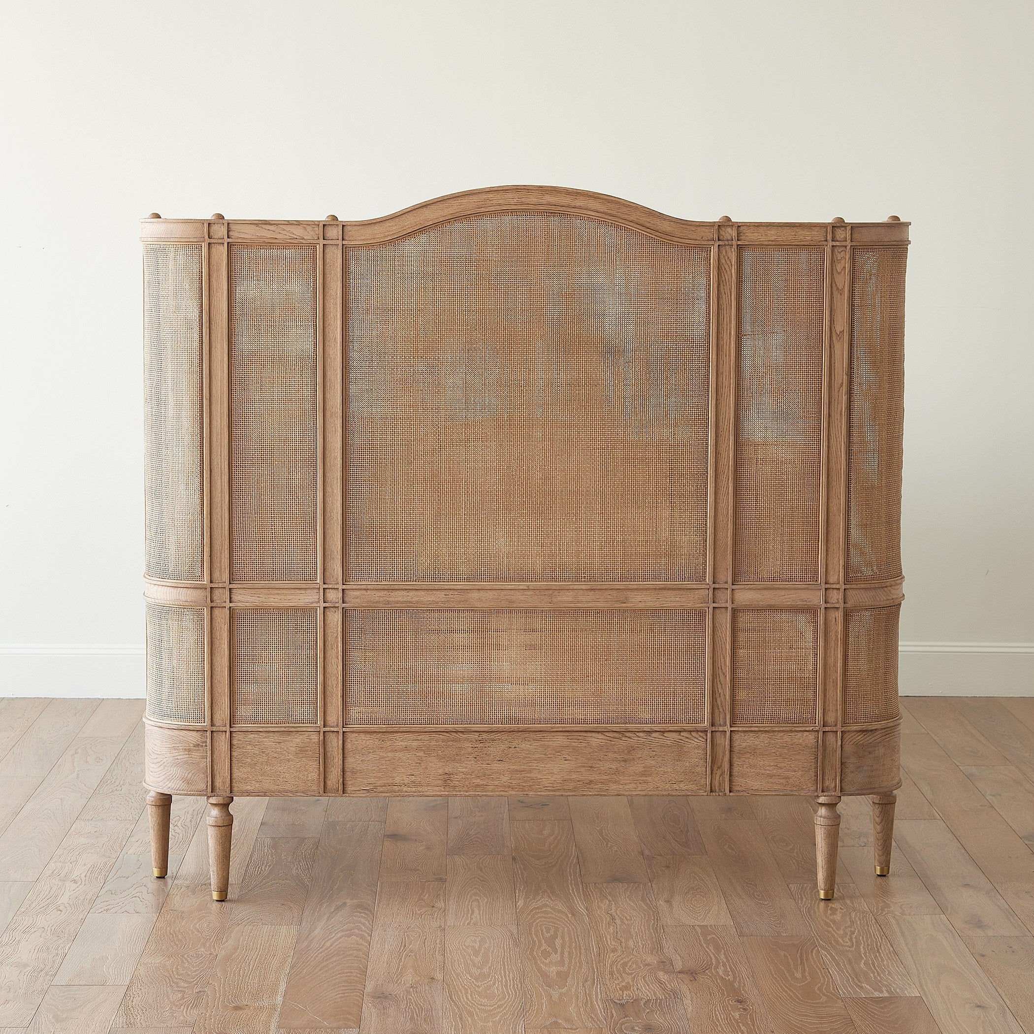 Global Views Josephine Bed