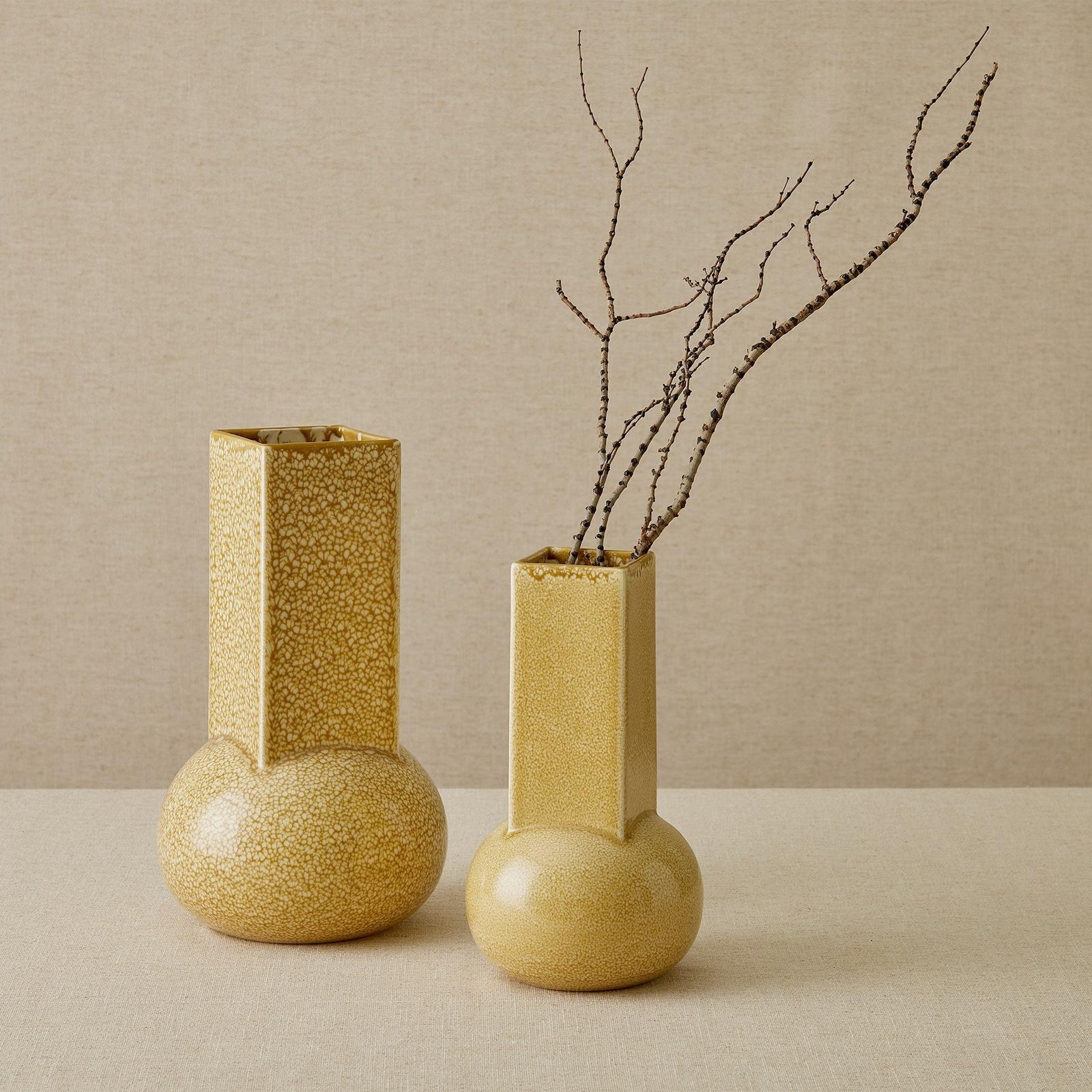 Global Views Crocus Vase