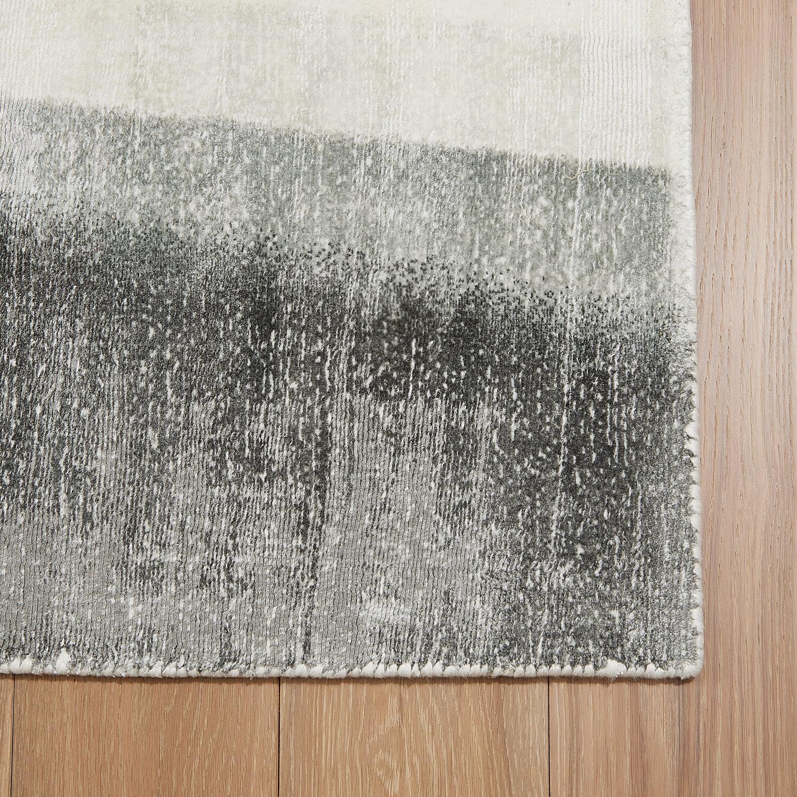 Global Views Refraction Rug