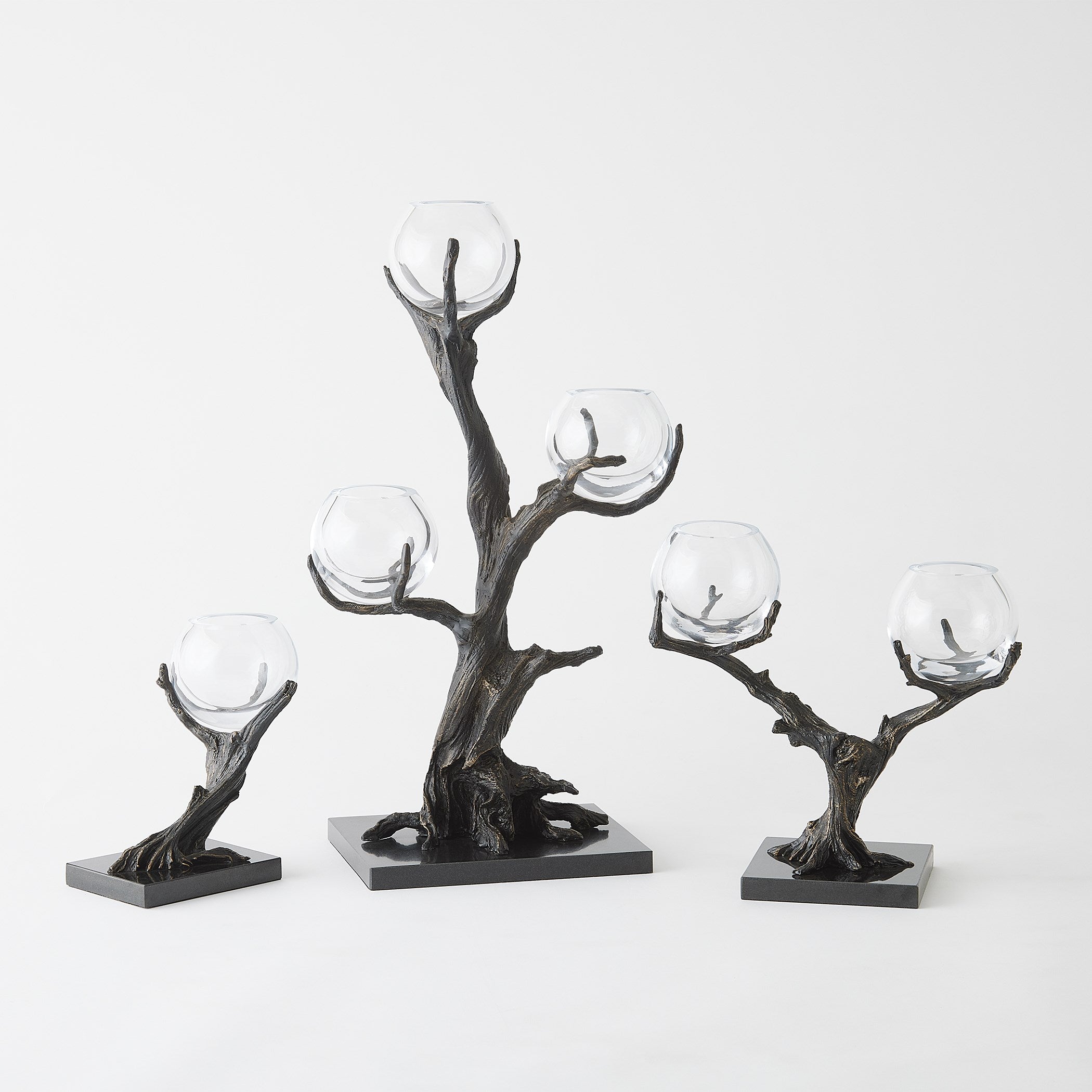 Global Views Natural Iron Monterey Vase Holder