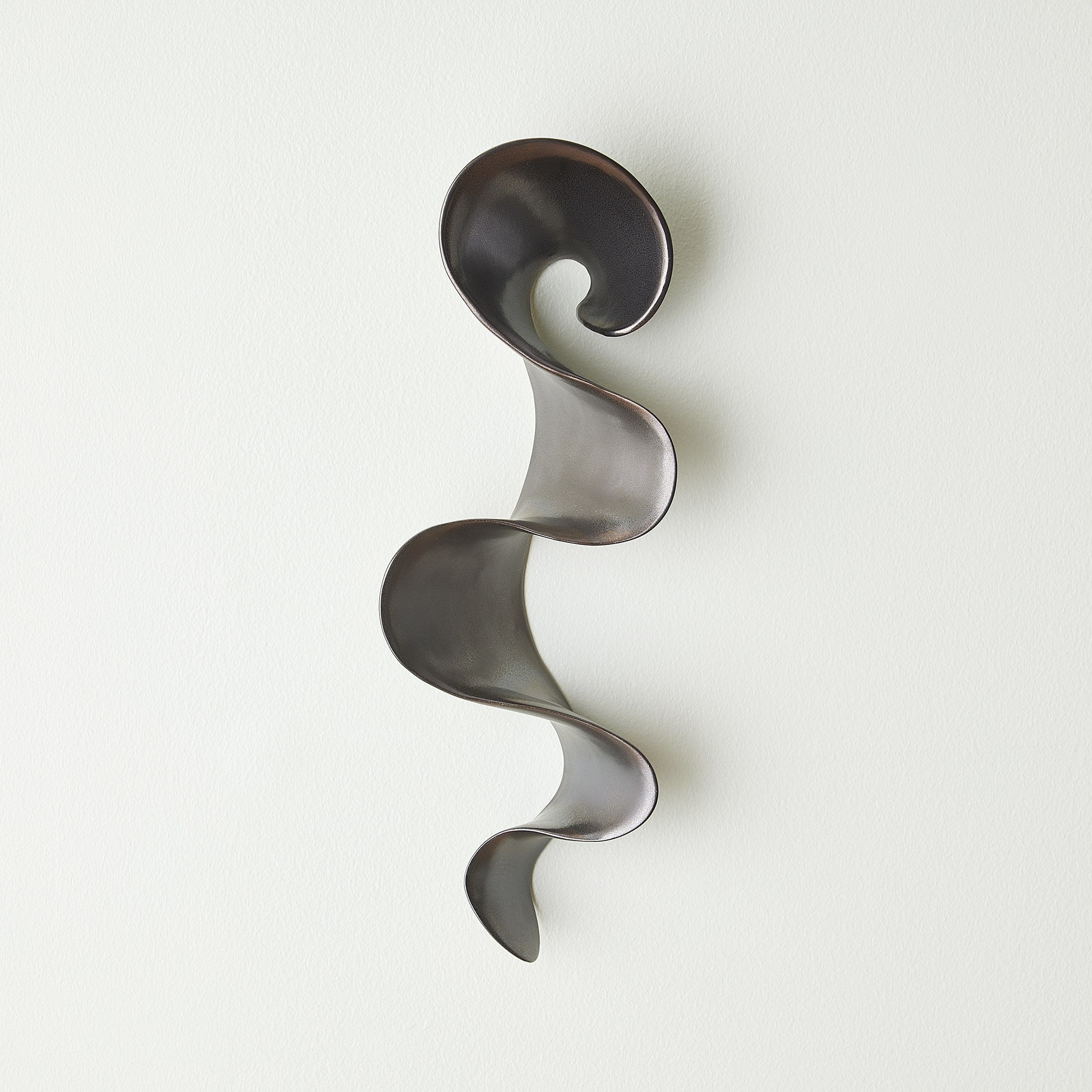 Global Views Tempest Wall Ribbon