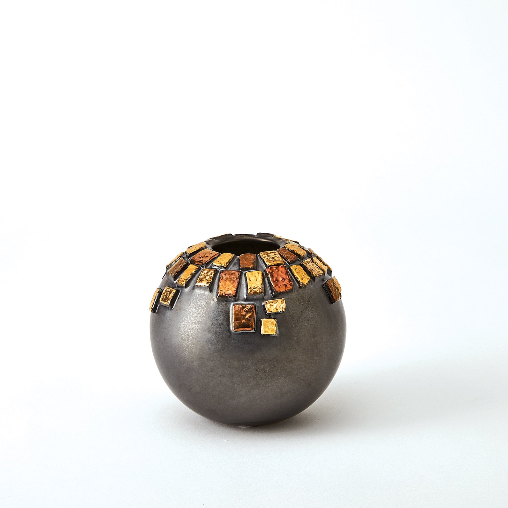 Global Views Reactive Black Array Vase