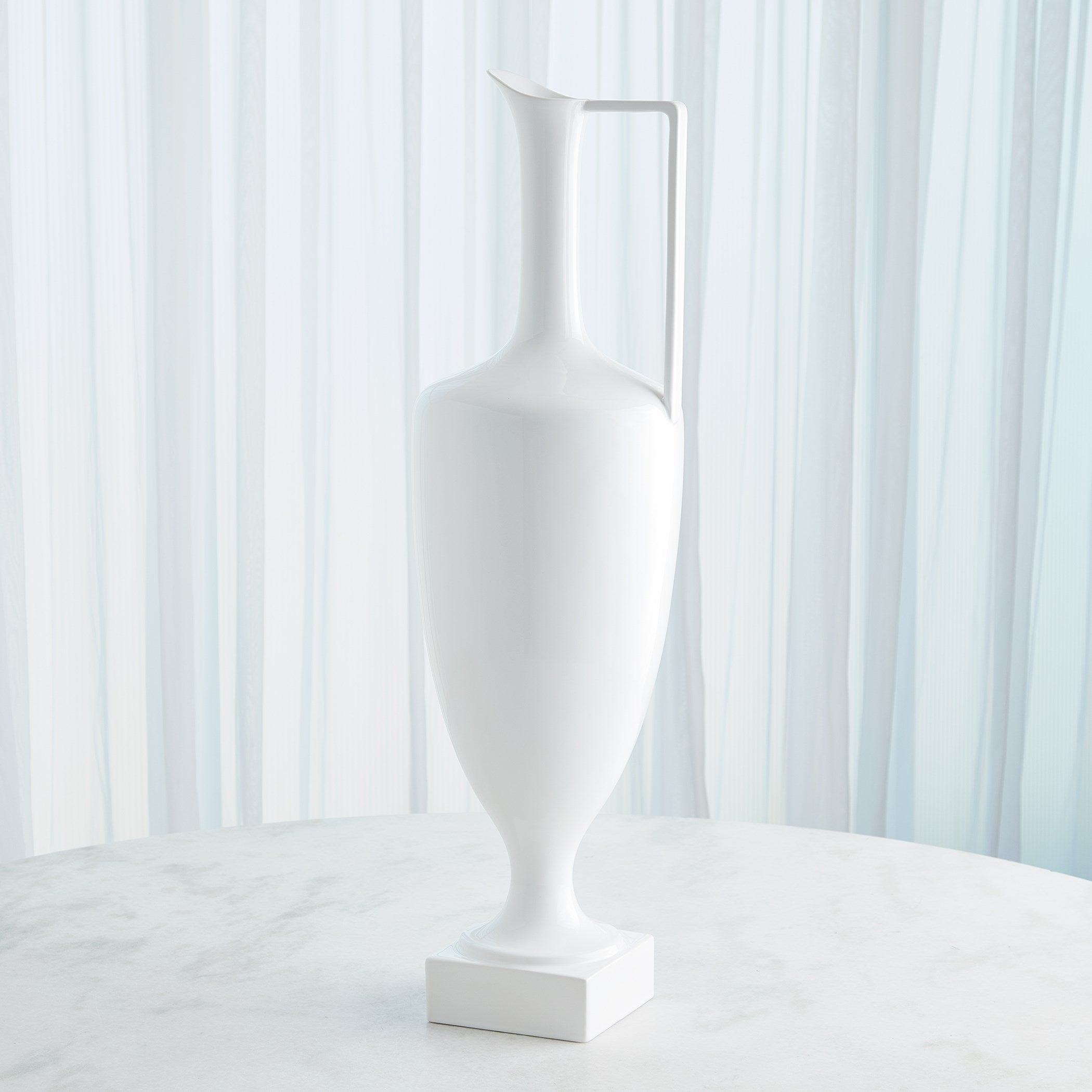 Global Views Quiet Curve Urn