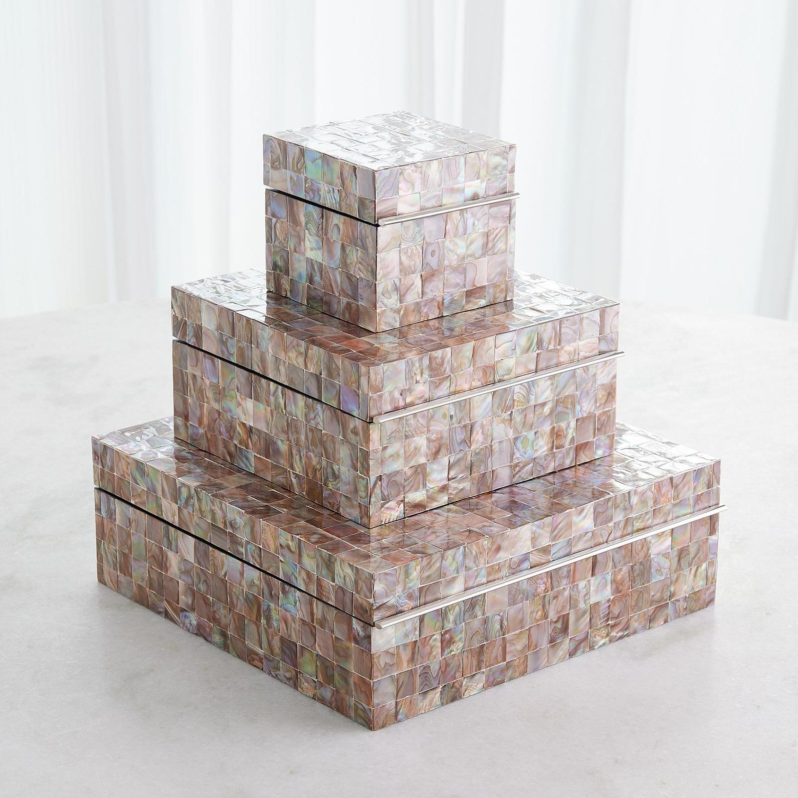 Global Views Mother Of Pearl Box