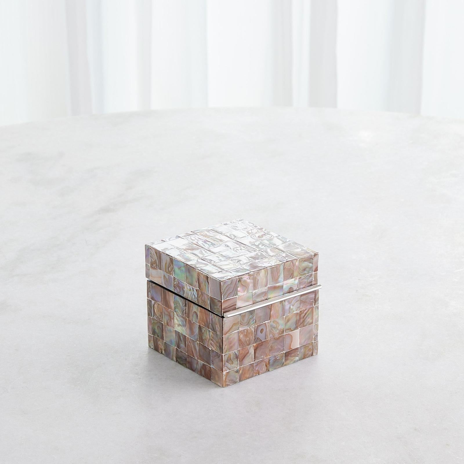 Global Views Mother Of Pearl Box