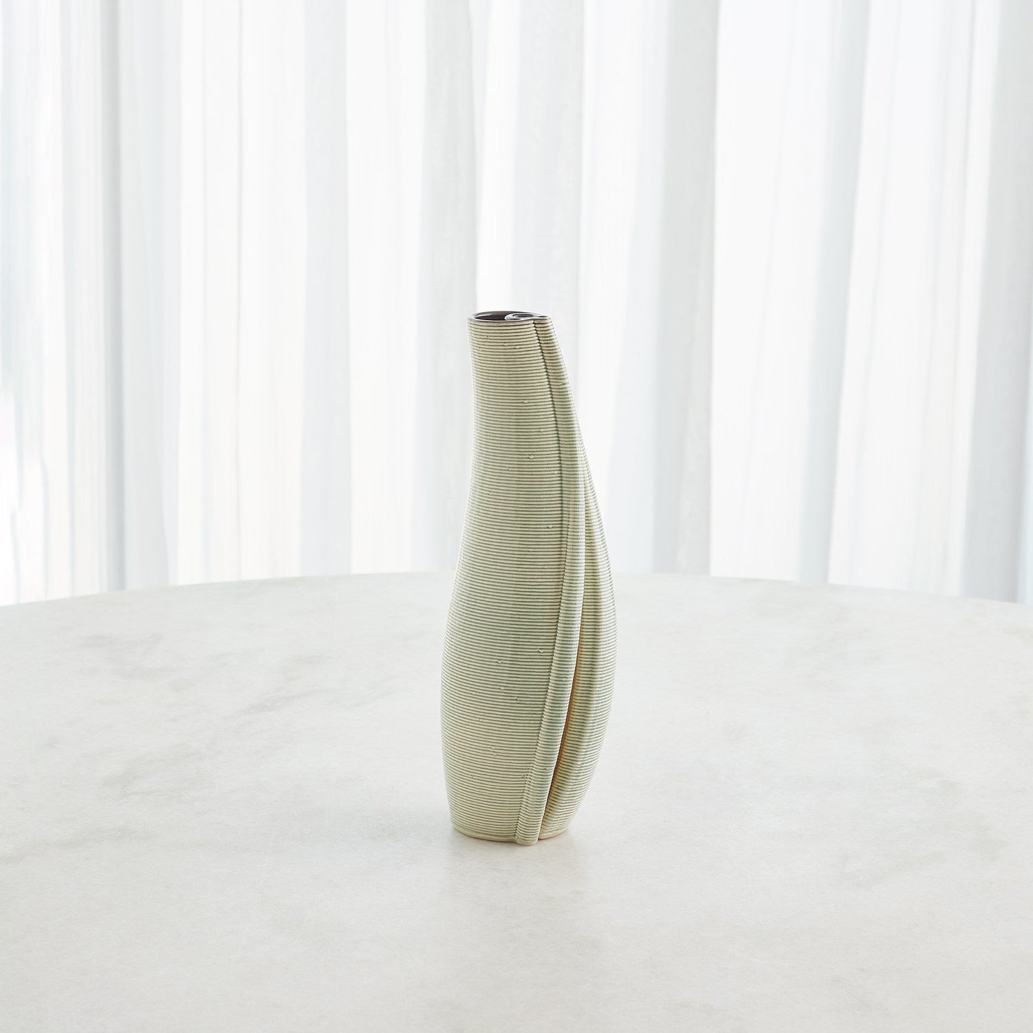 Global Views Rift Vase