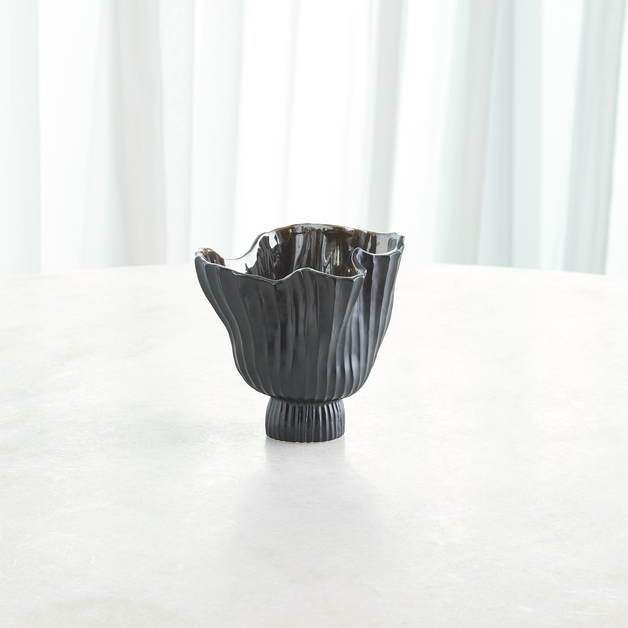 Global Views Folha Footed Vase