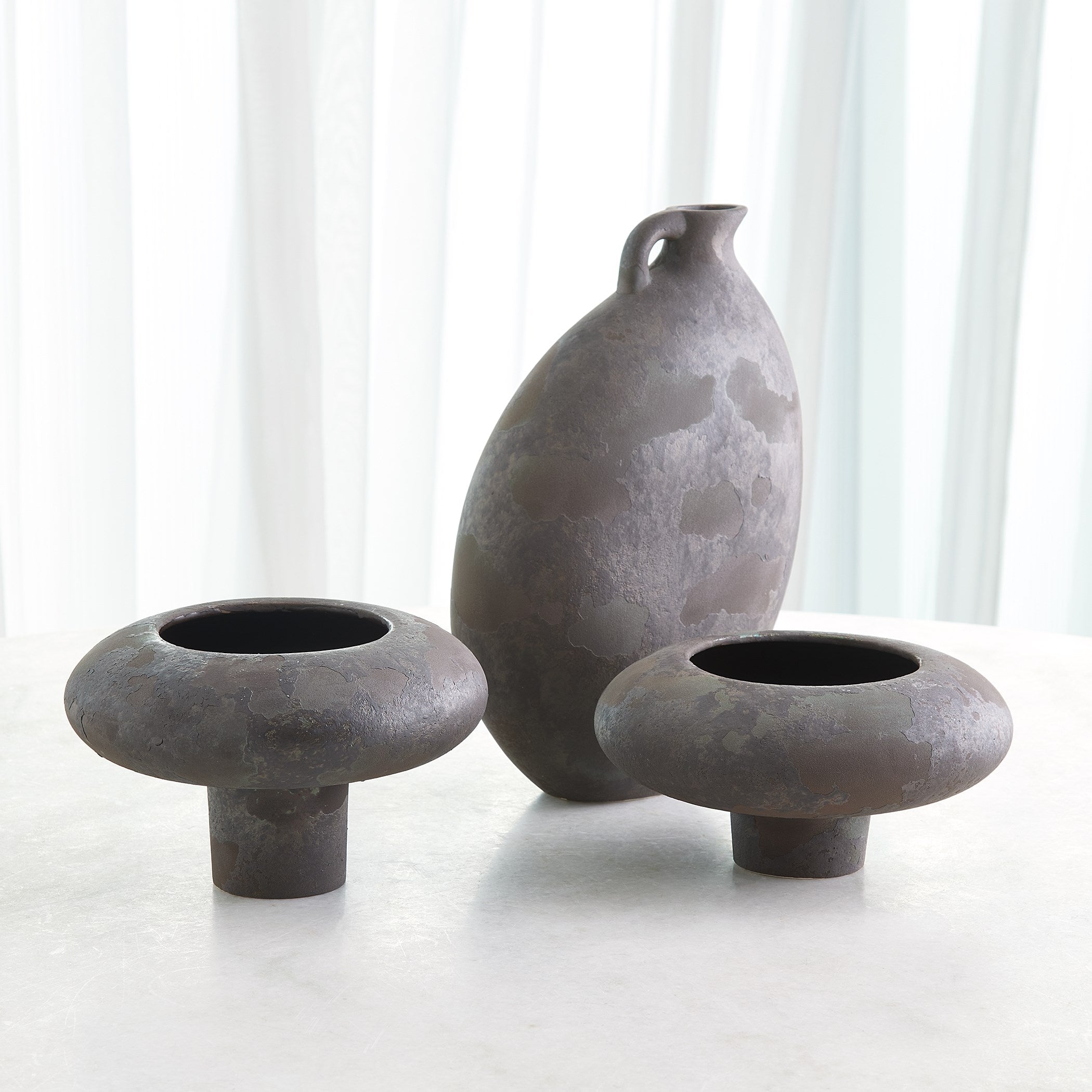 Global Views Soot Diviners Vessel