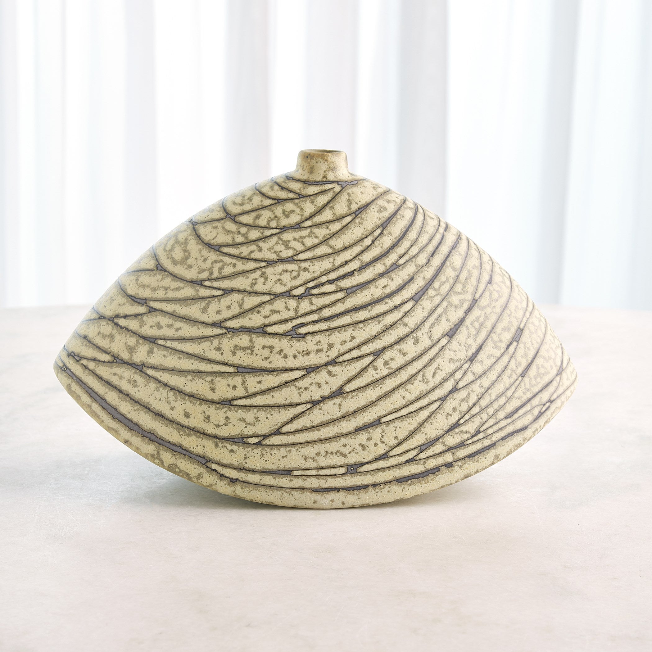 Global Views Celery Stratum Vase