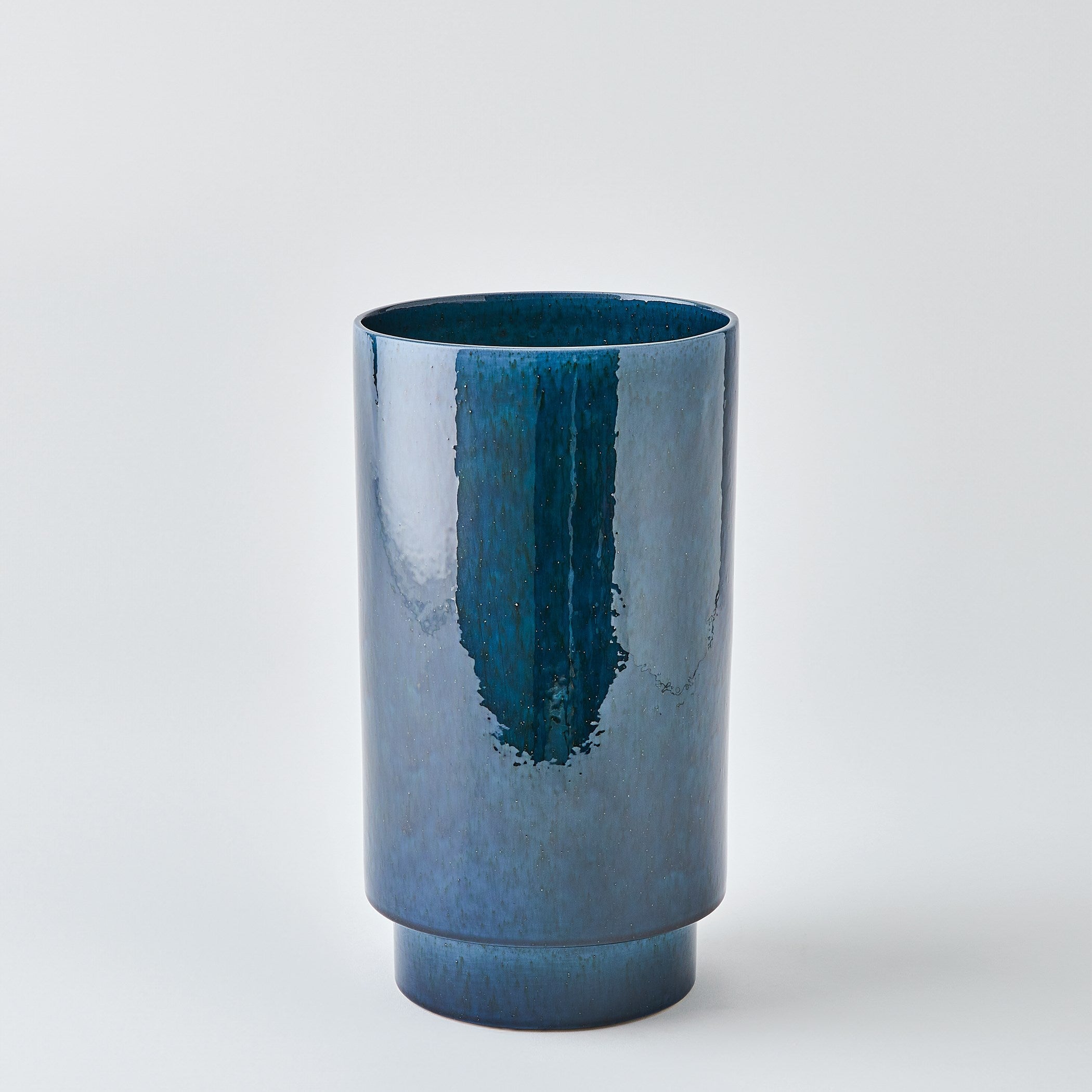 Global Views Rolo Vase