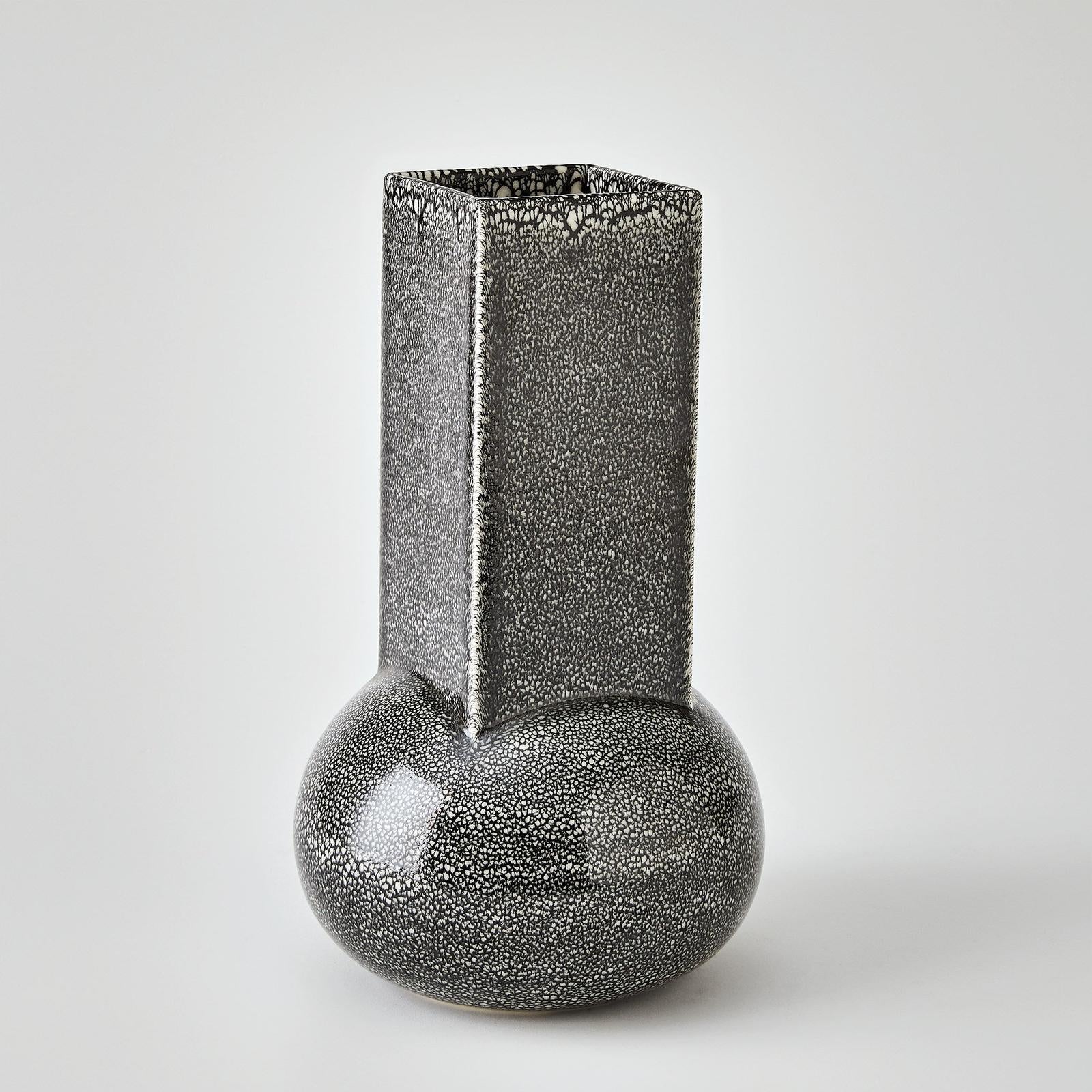 Global Views Crocus Vase