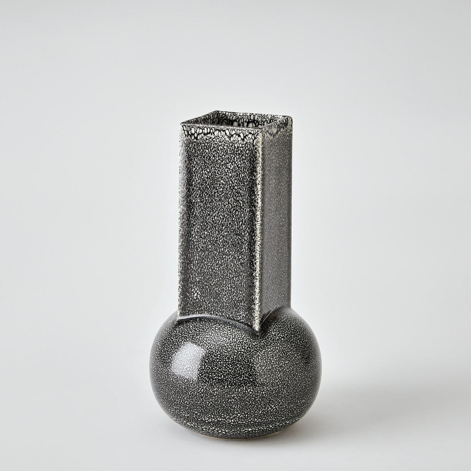 Global Views Crocus Vase