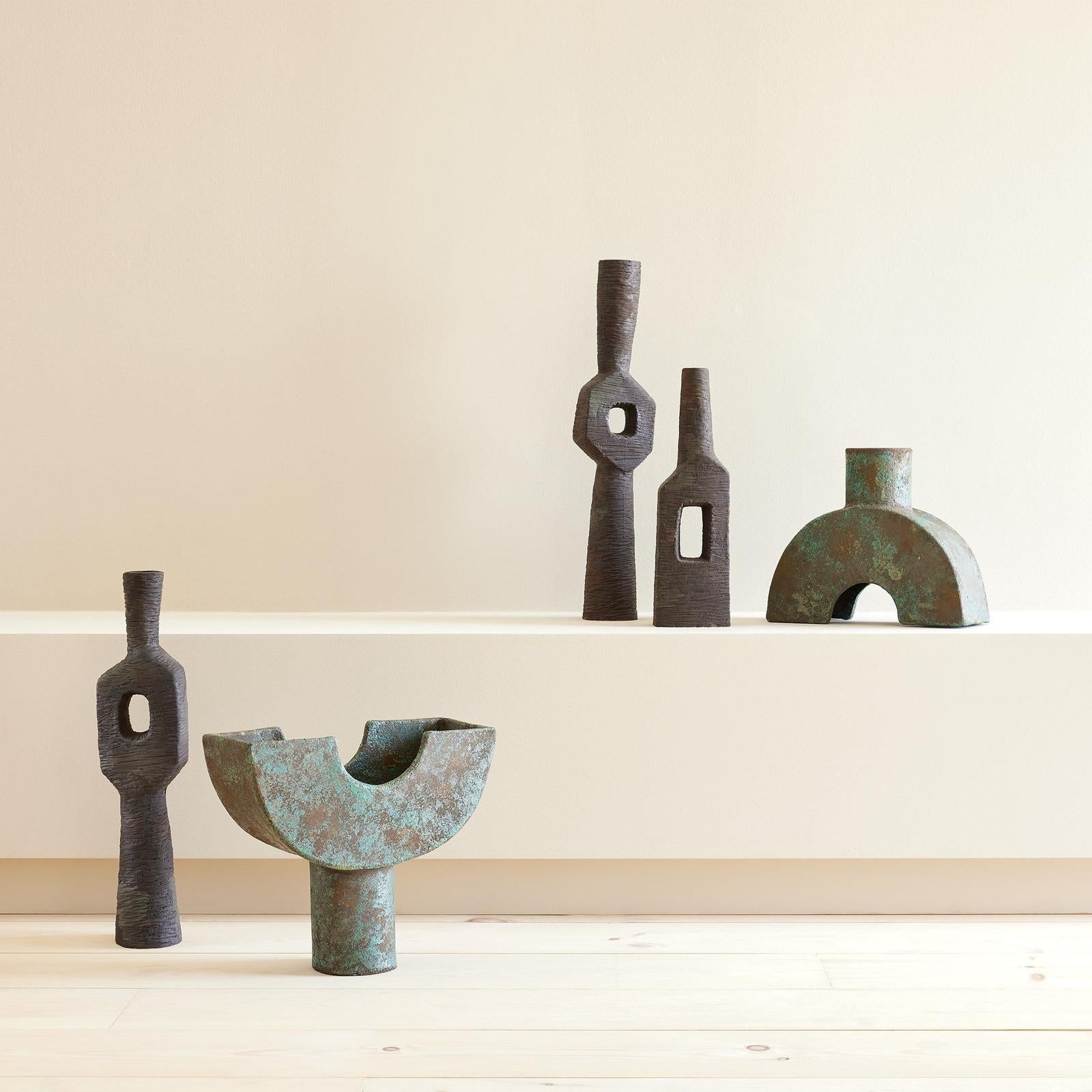 Global Views Rugged Brown Ebba Vase