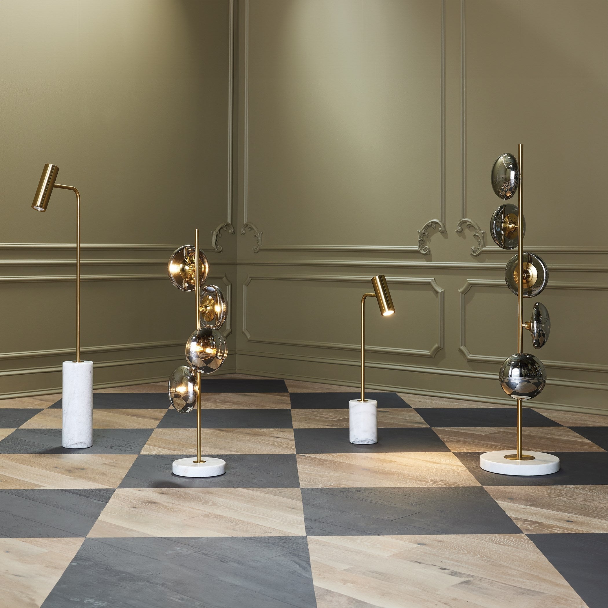 Global Views oke Brass Stellar Table Lamp