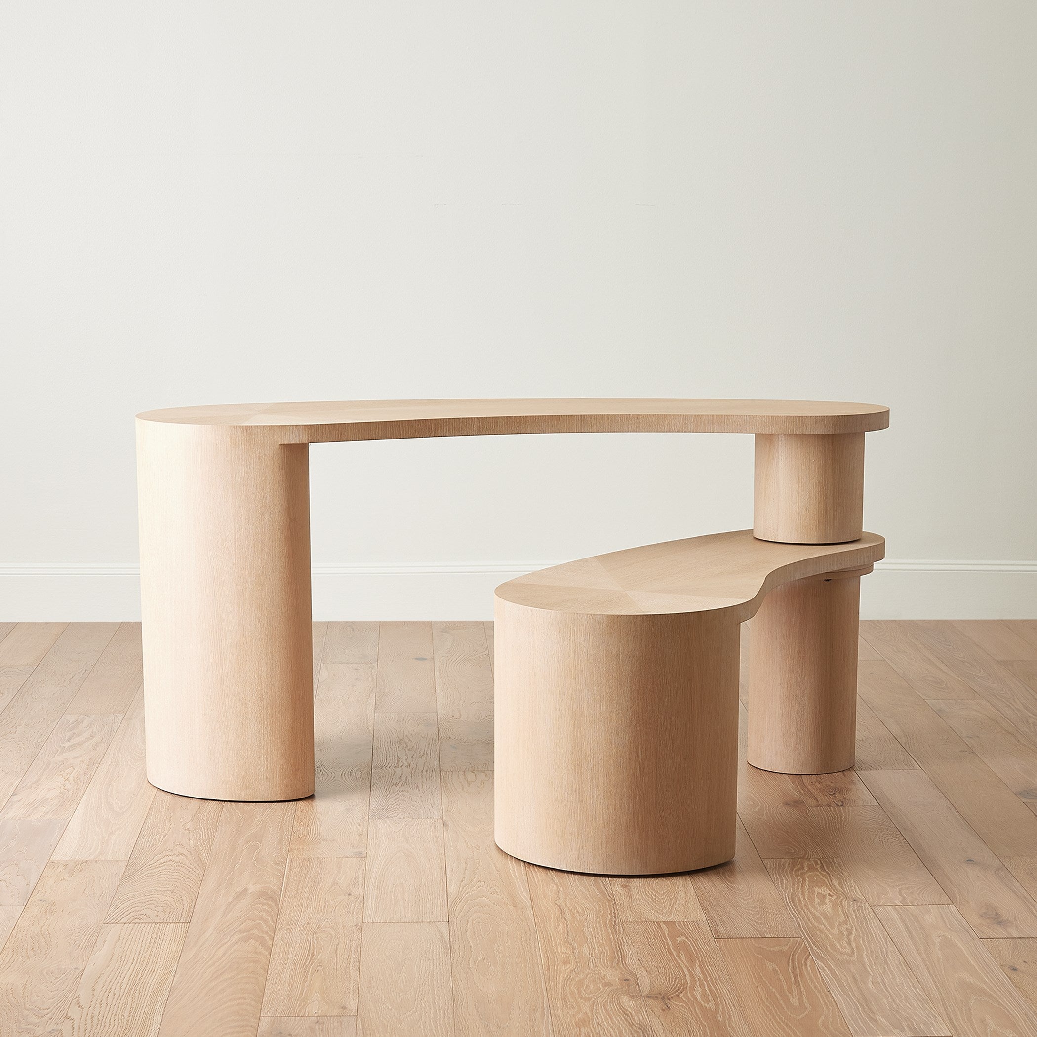 Global Views Casita Console