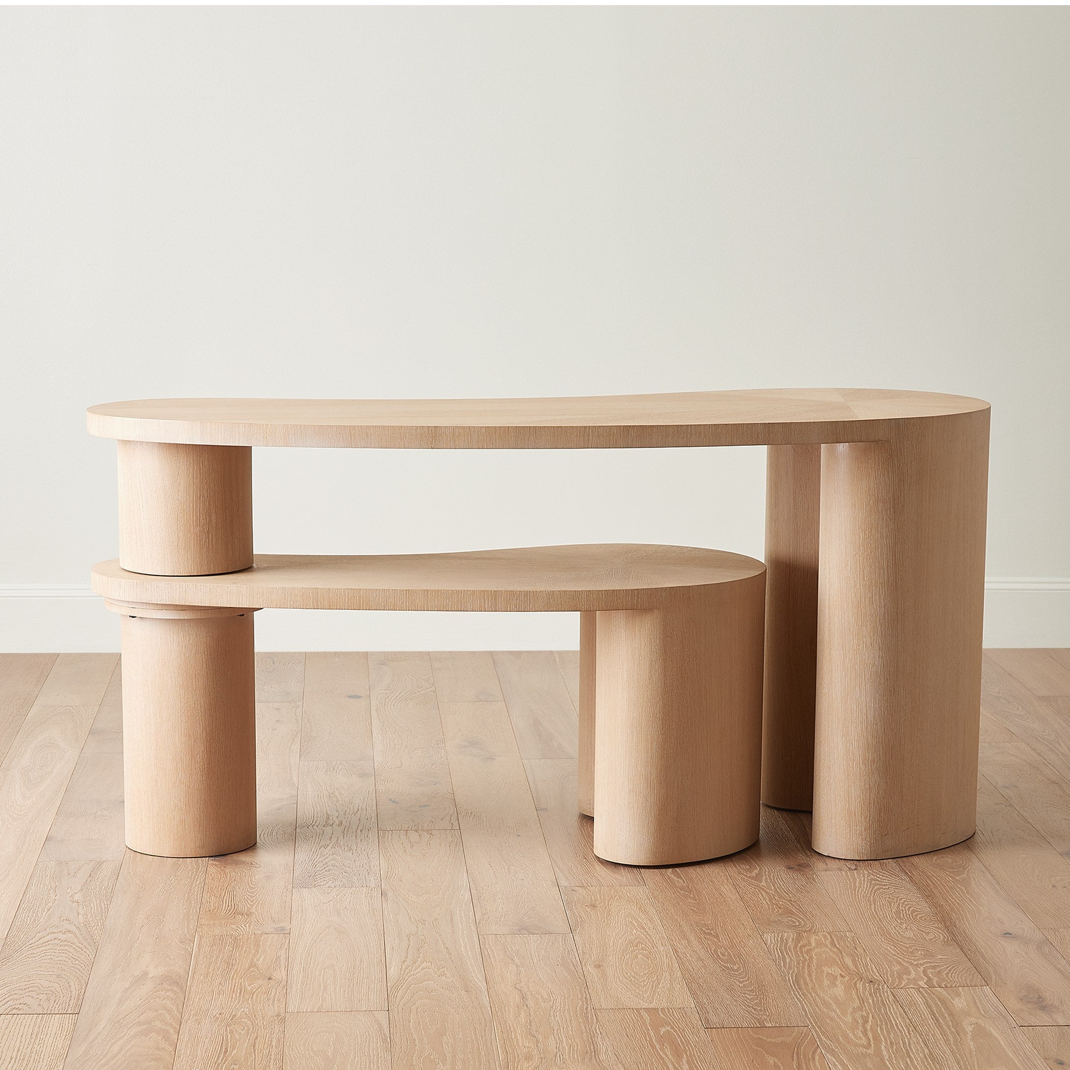 Global Views Casita Console