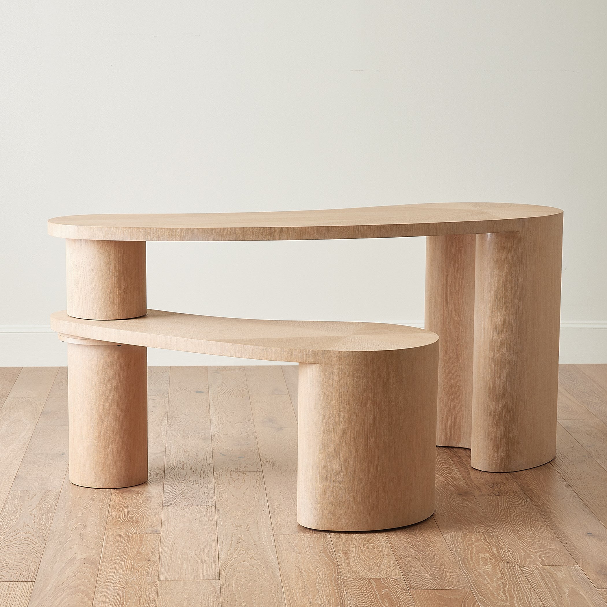 Global Views Casita Console
