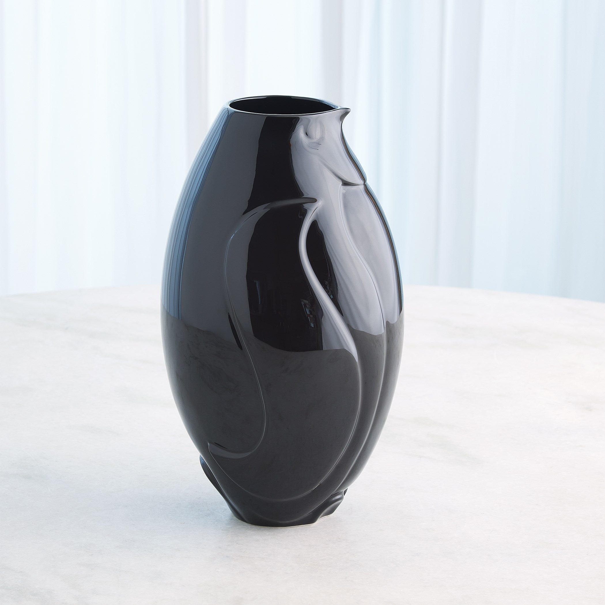 Global Views Penguin Vase