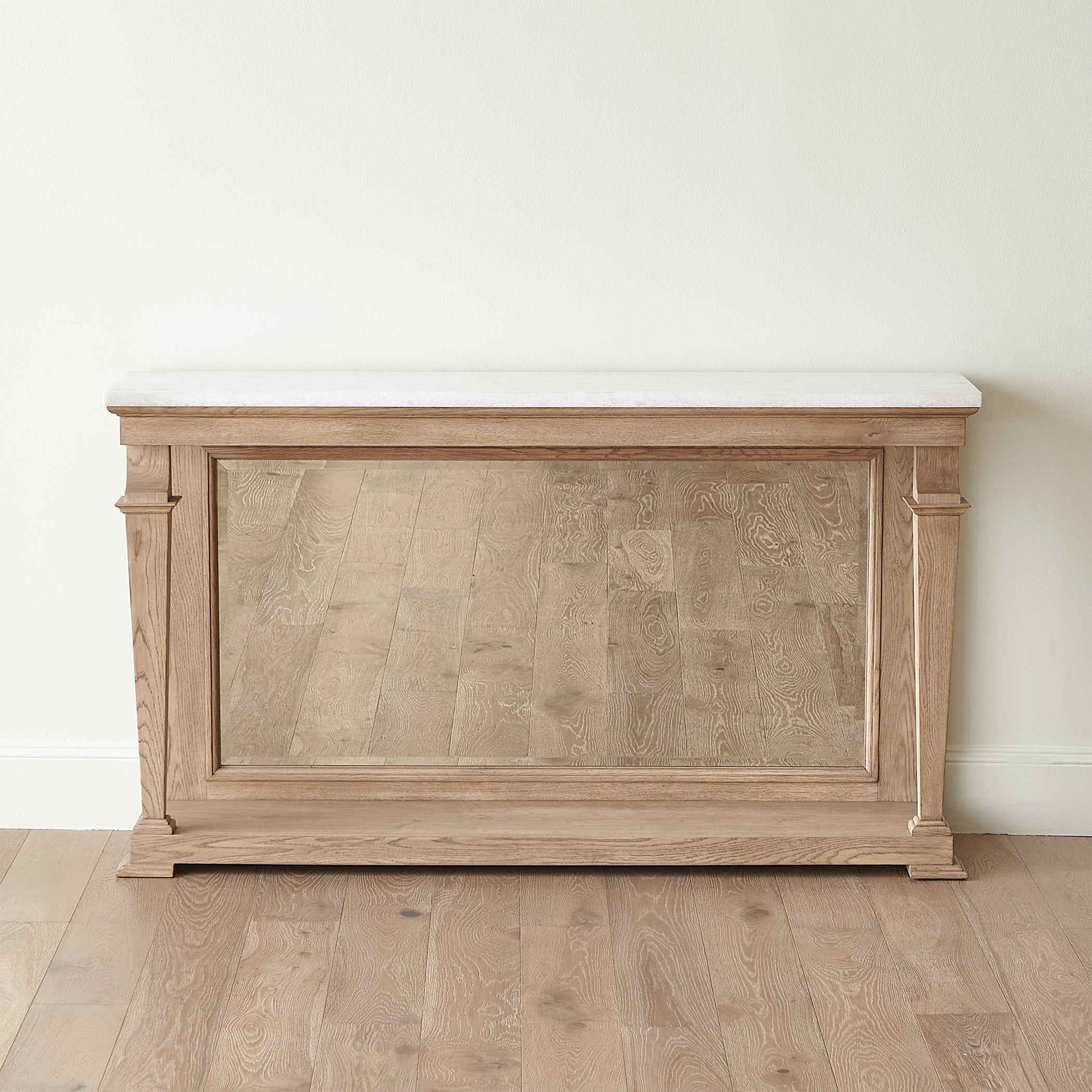 Global Views Josephine Console