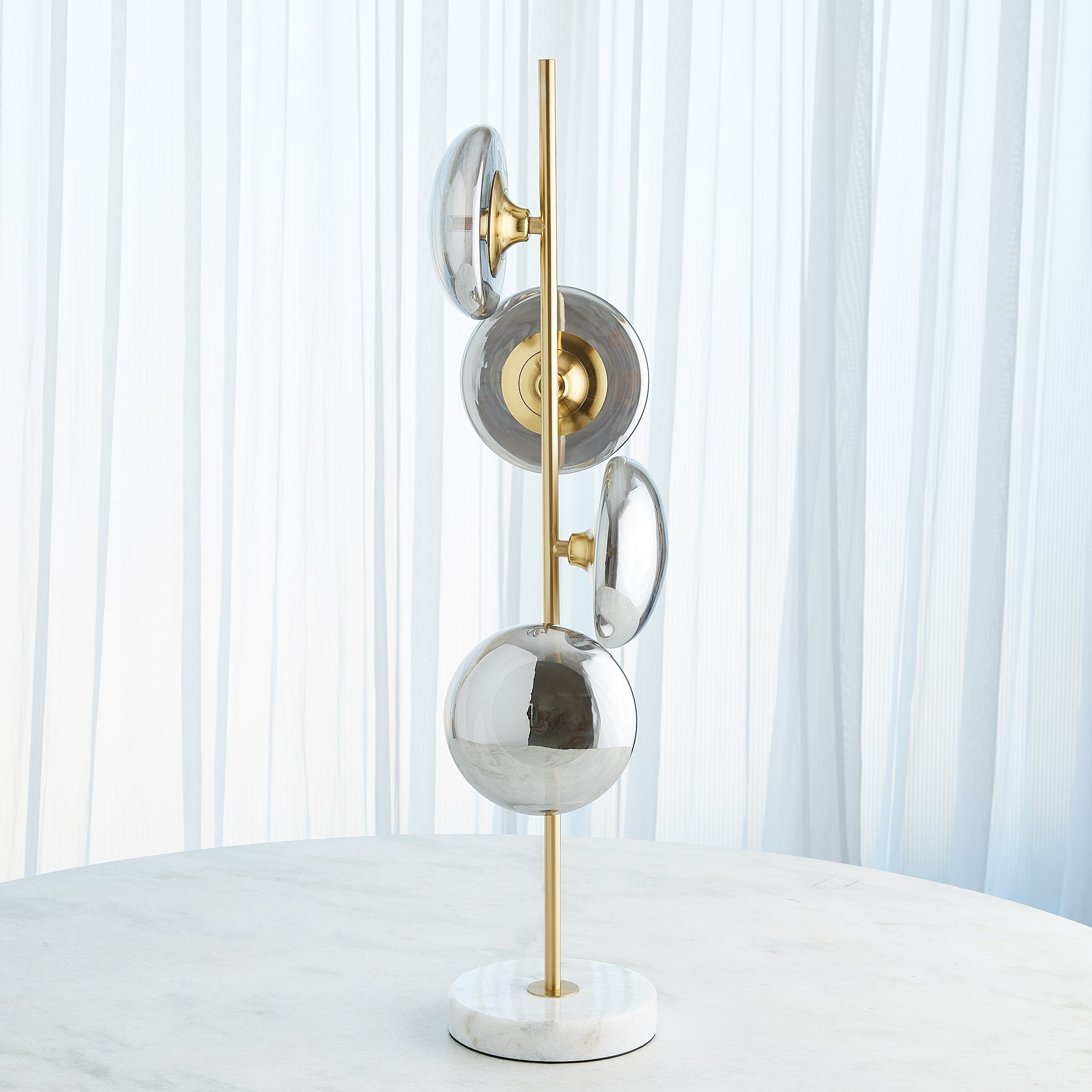 Global Views oke Brass Stellar Table Lamp