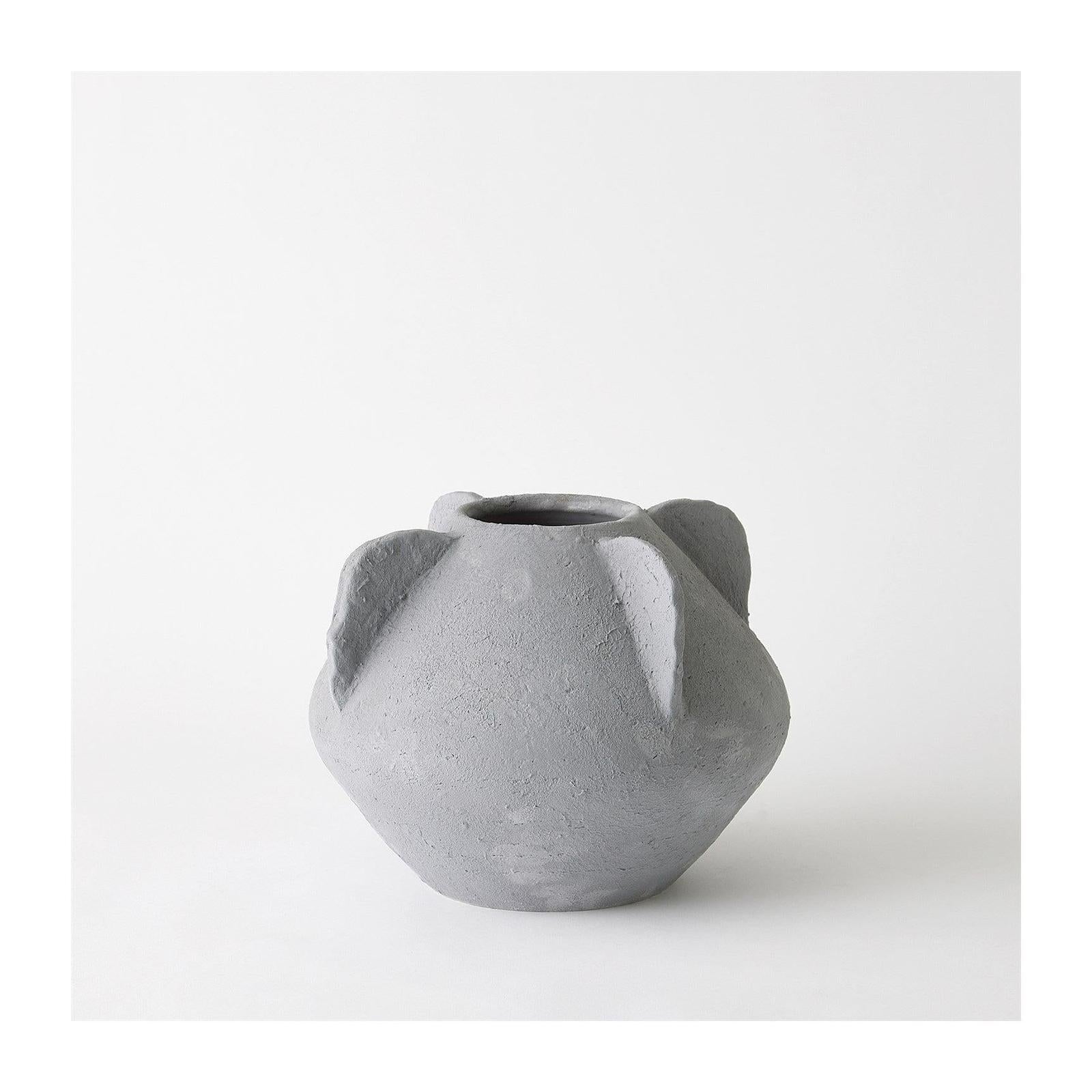 Global Views Anouar Vase