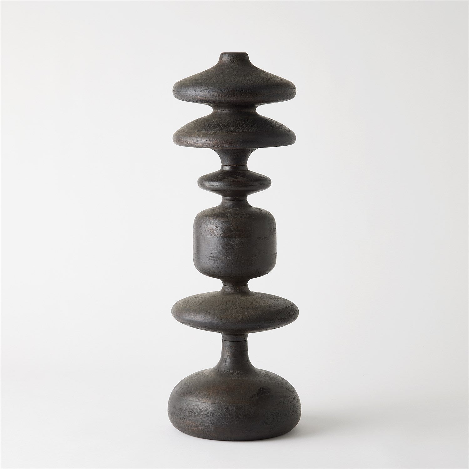 Global Views Romain Totem