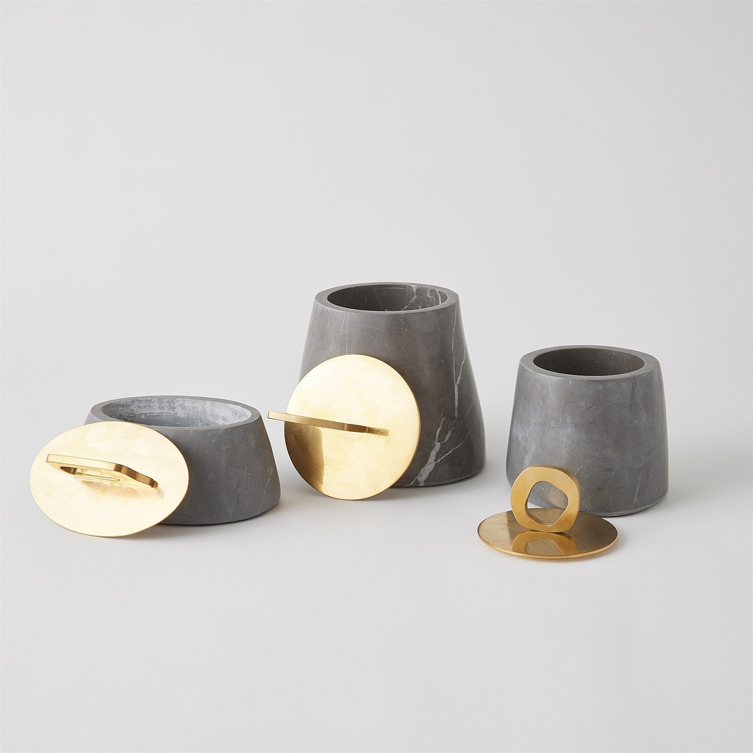 Global Views Bocal Lidded Pot