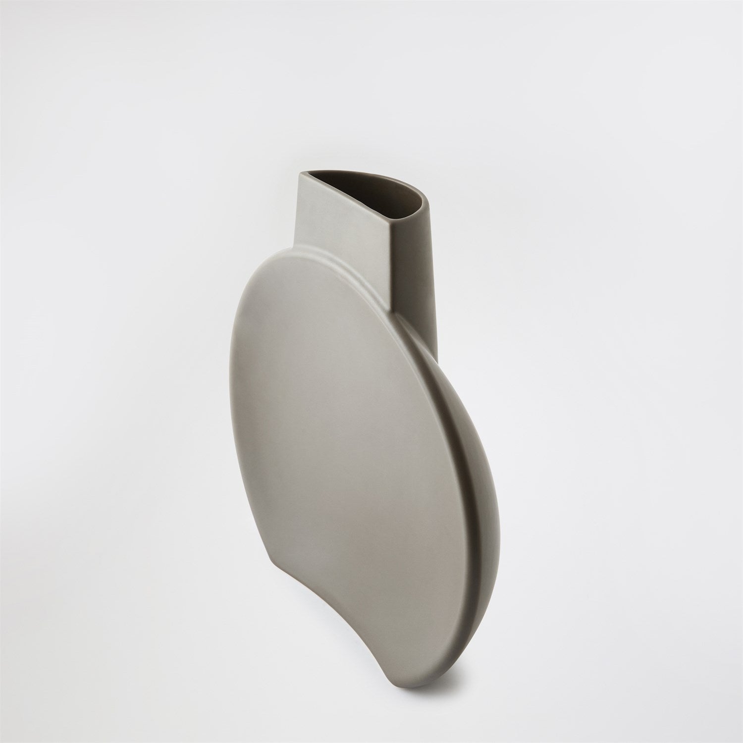Global Views Clay Salver Vase
