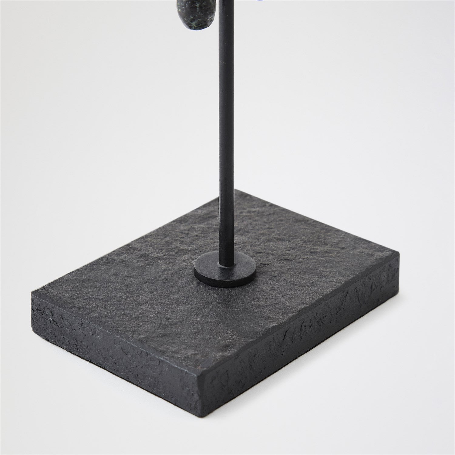 Global Views Zama Sculpture