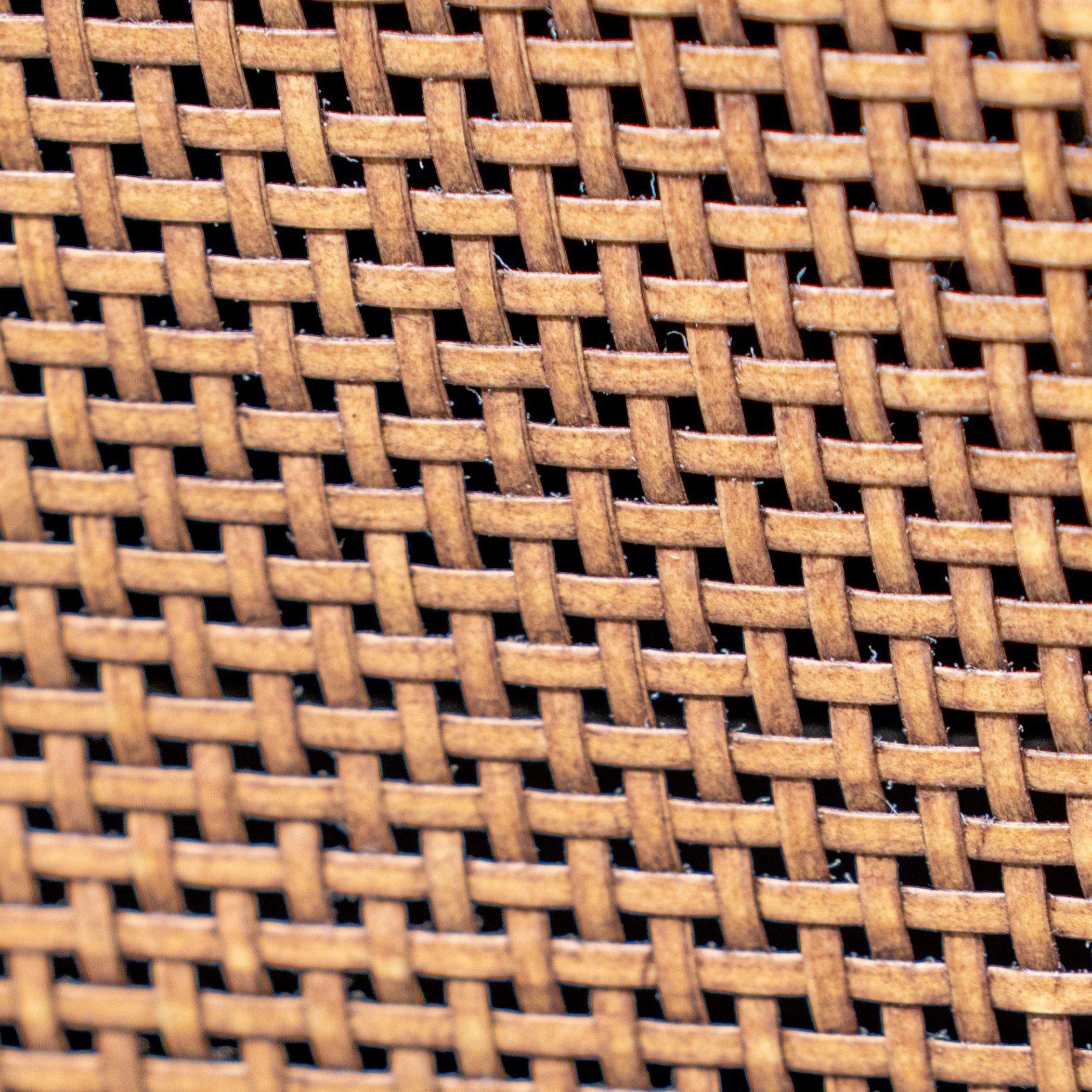 Euro Style Miriam 47