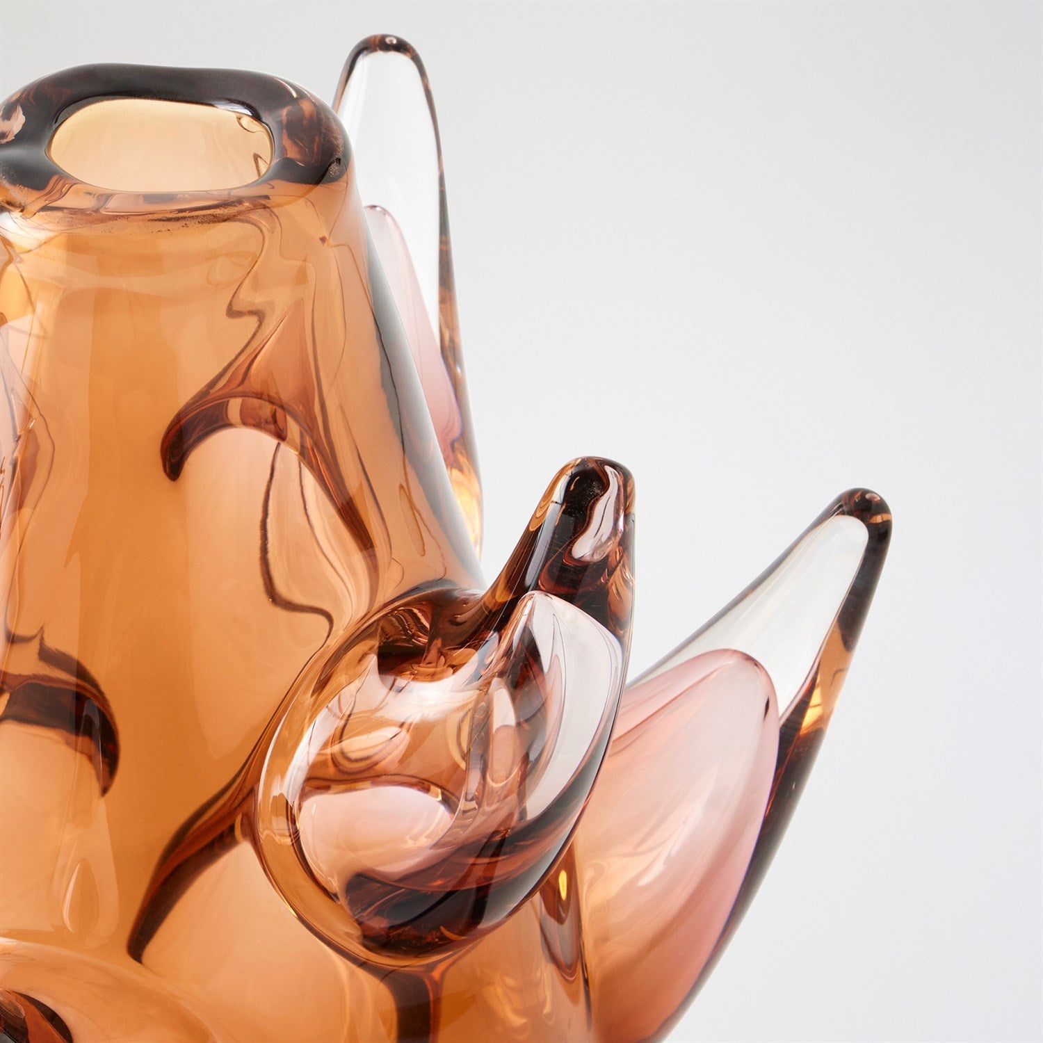 Global Views Odin Vase