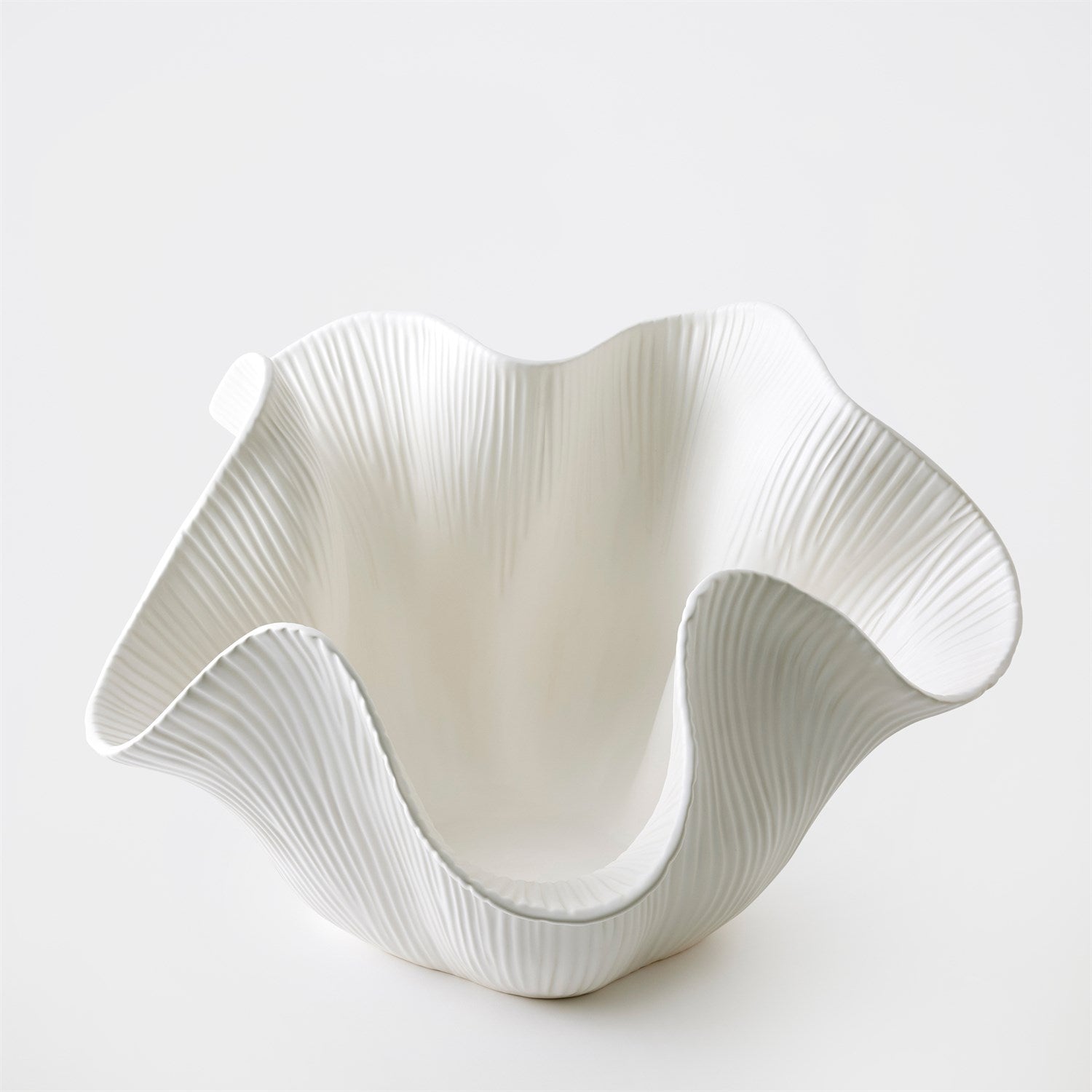 Global Views Scallop Bowl