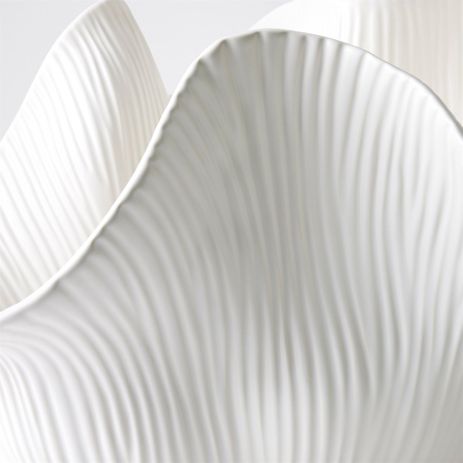 Global Views Scallop Bowl