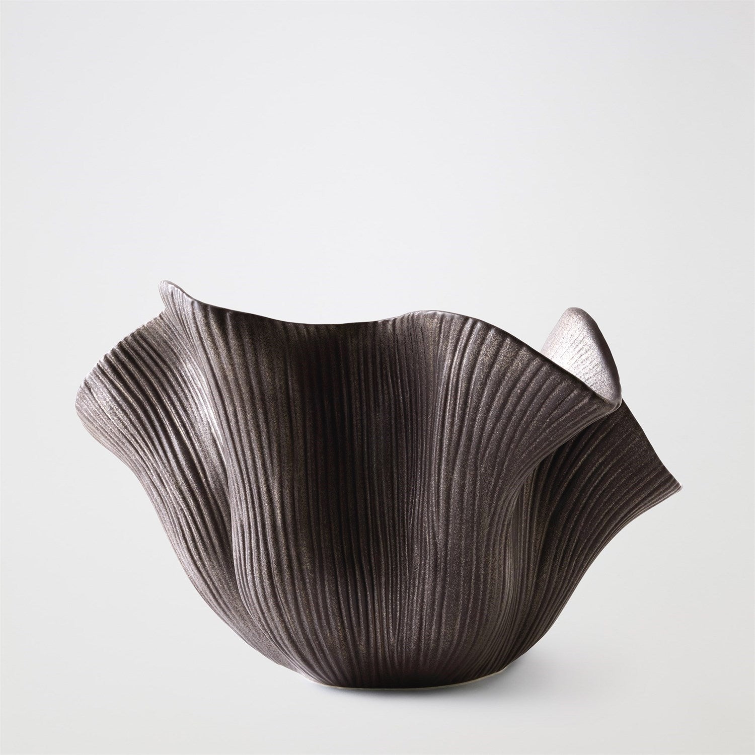 Global Views Scallop Bowl