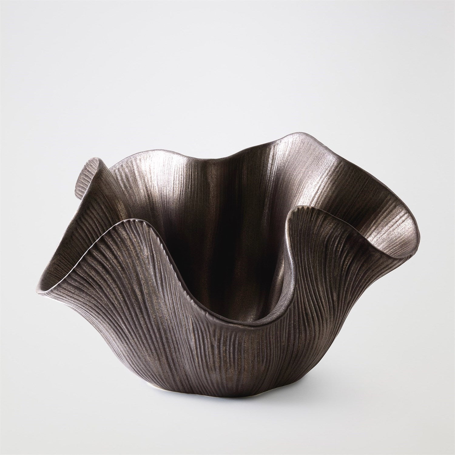 Global Views Scallop Bowl