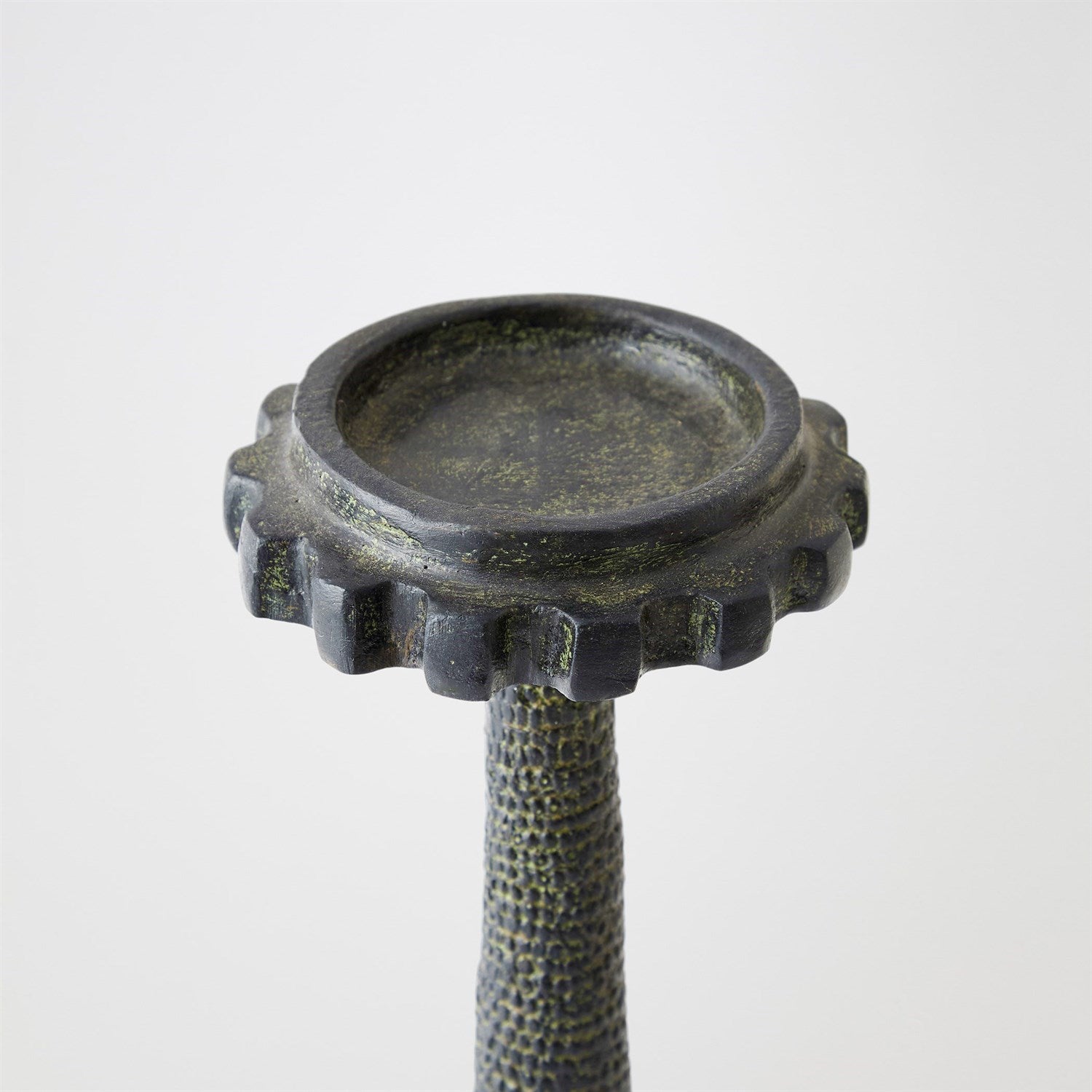 Global Views Totem Candlestick