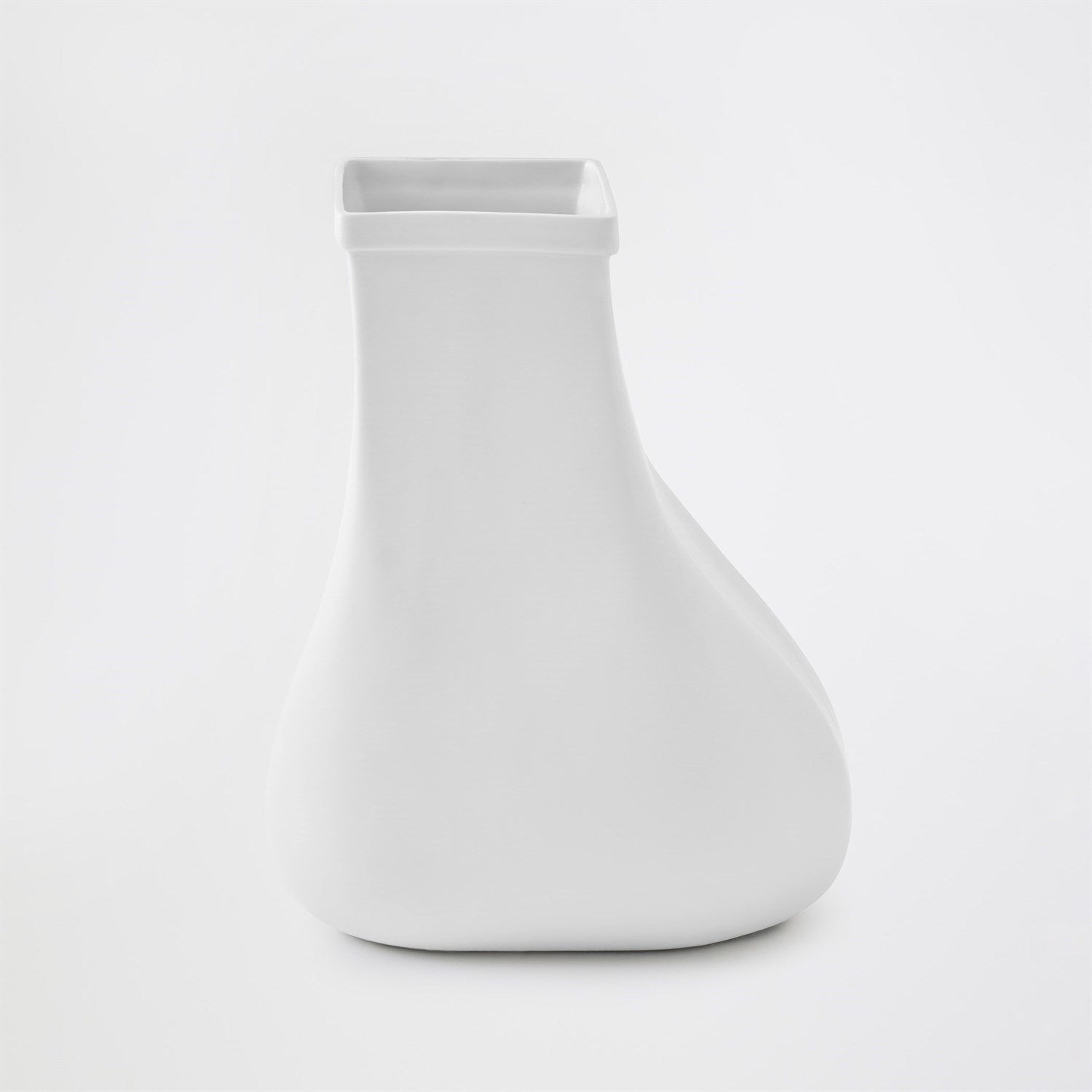 Global Views White Sac Vessel
