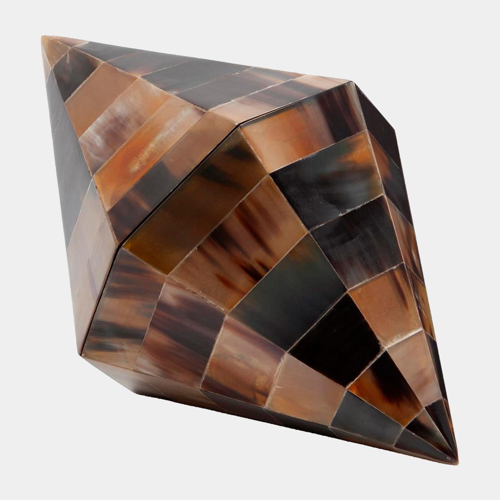 Global Views Triangle Cone Box