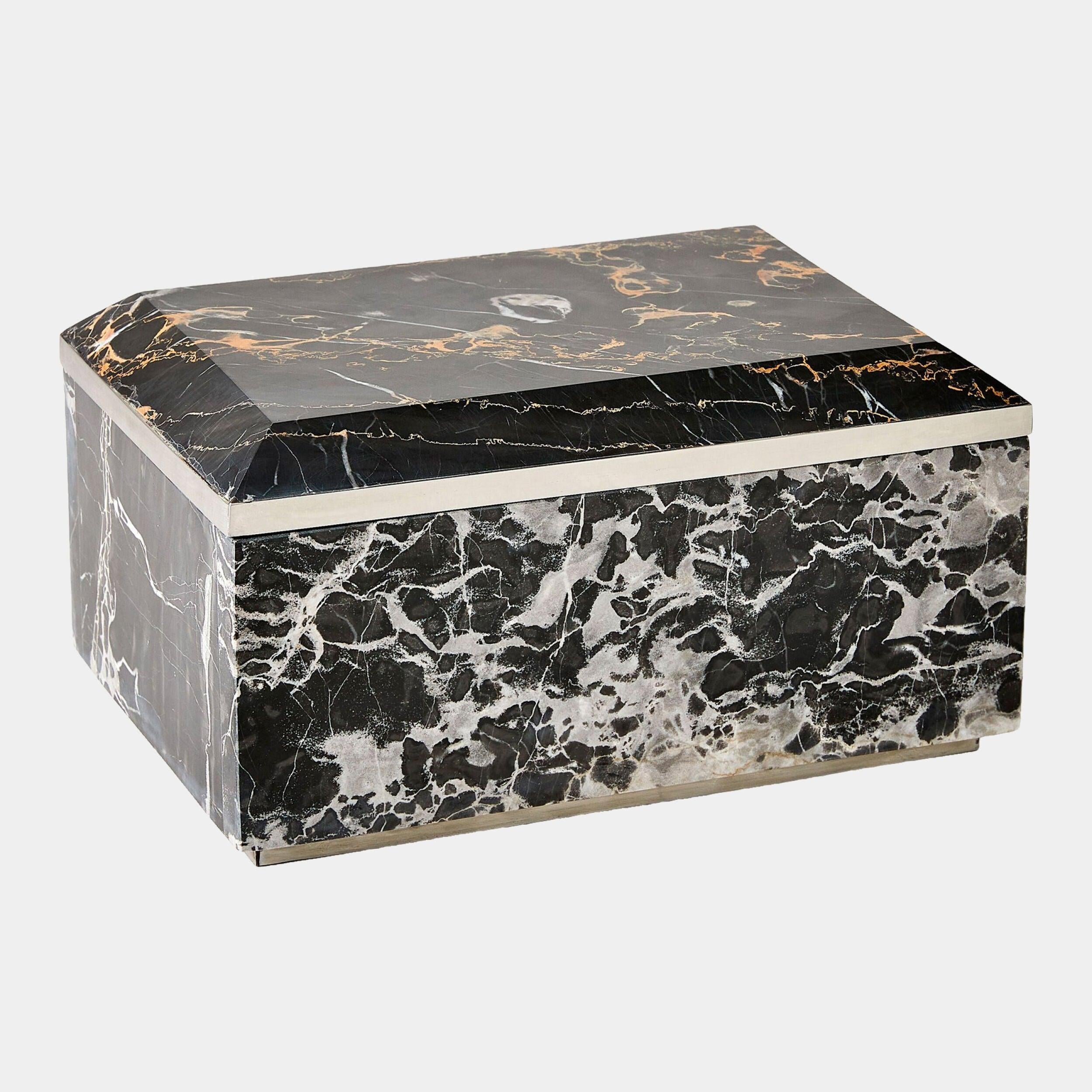 Global Views Bradley Golden Portoro Box